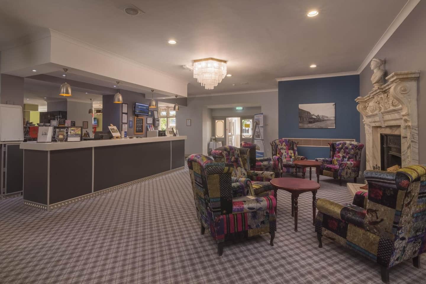 The Crewe Arms Hotel (old)