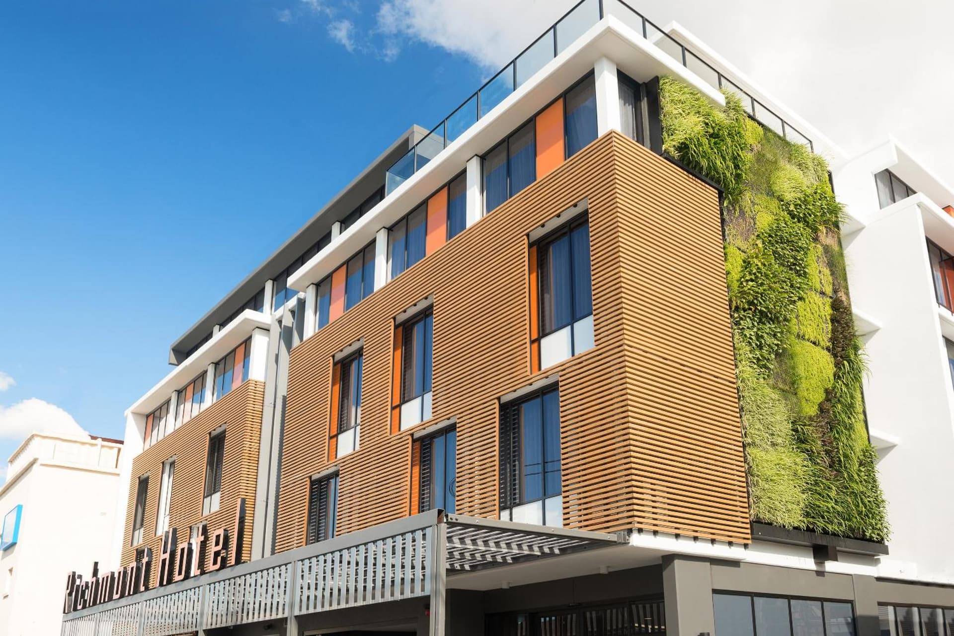 Kennigo Hotel Brisbane, Independent Collection by EVT