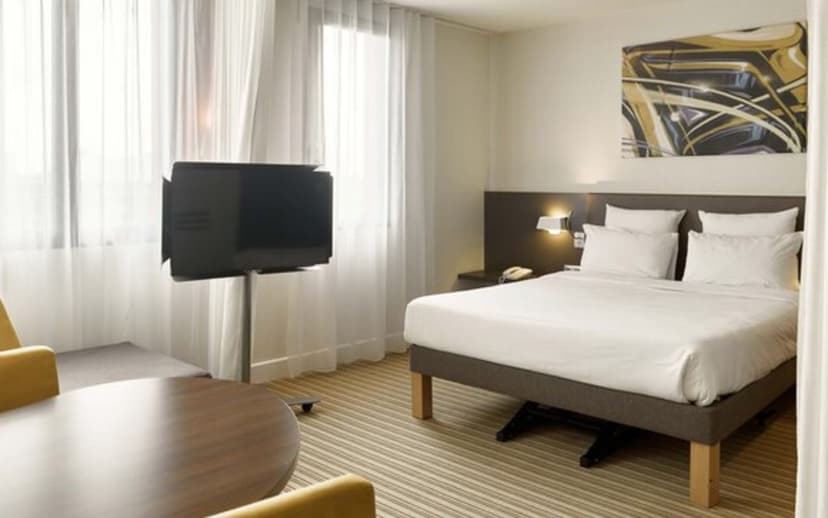 B&B HOTEL Vélizy Est