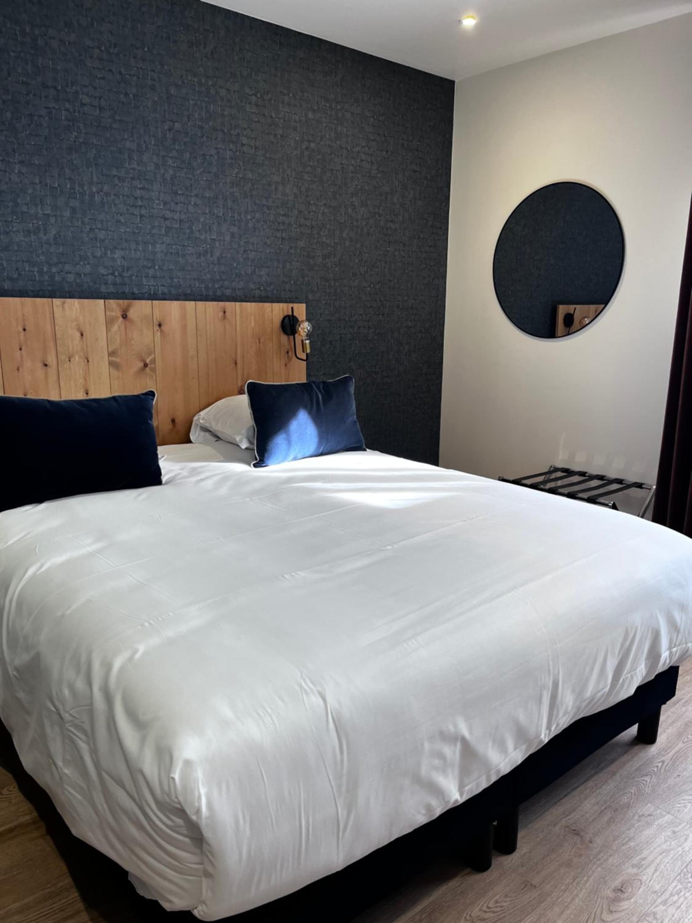 Hôtel Acadie Éragny