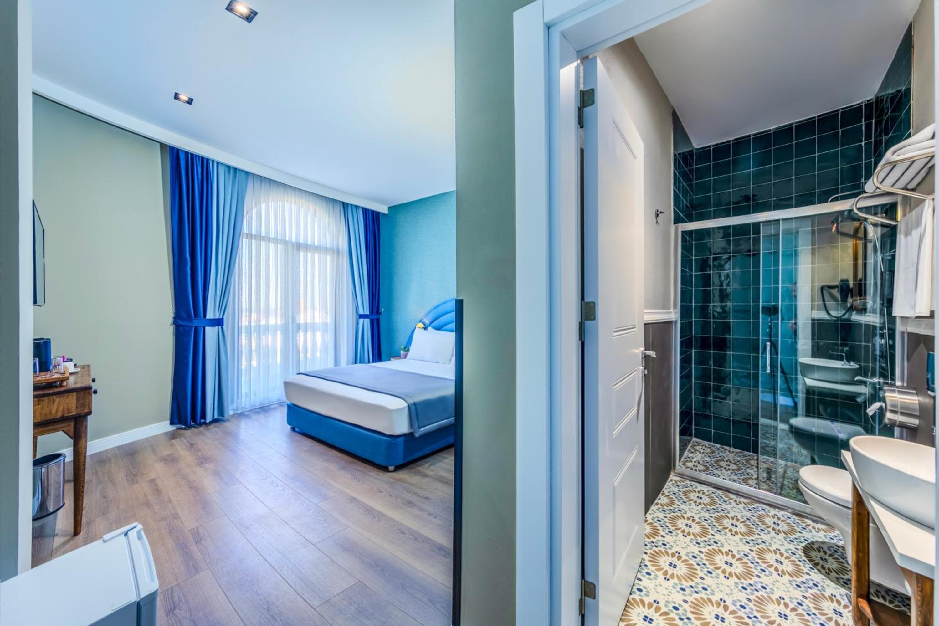 Nenessa Airport Hotel