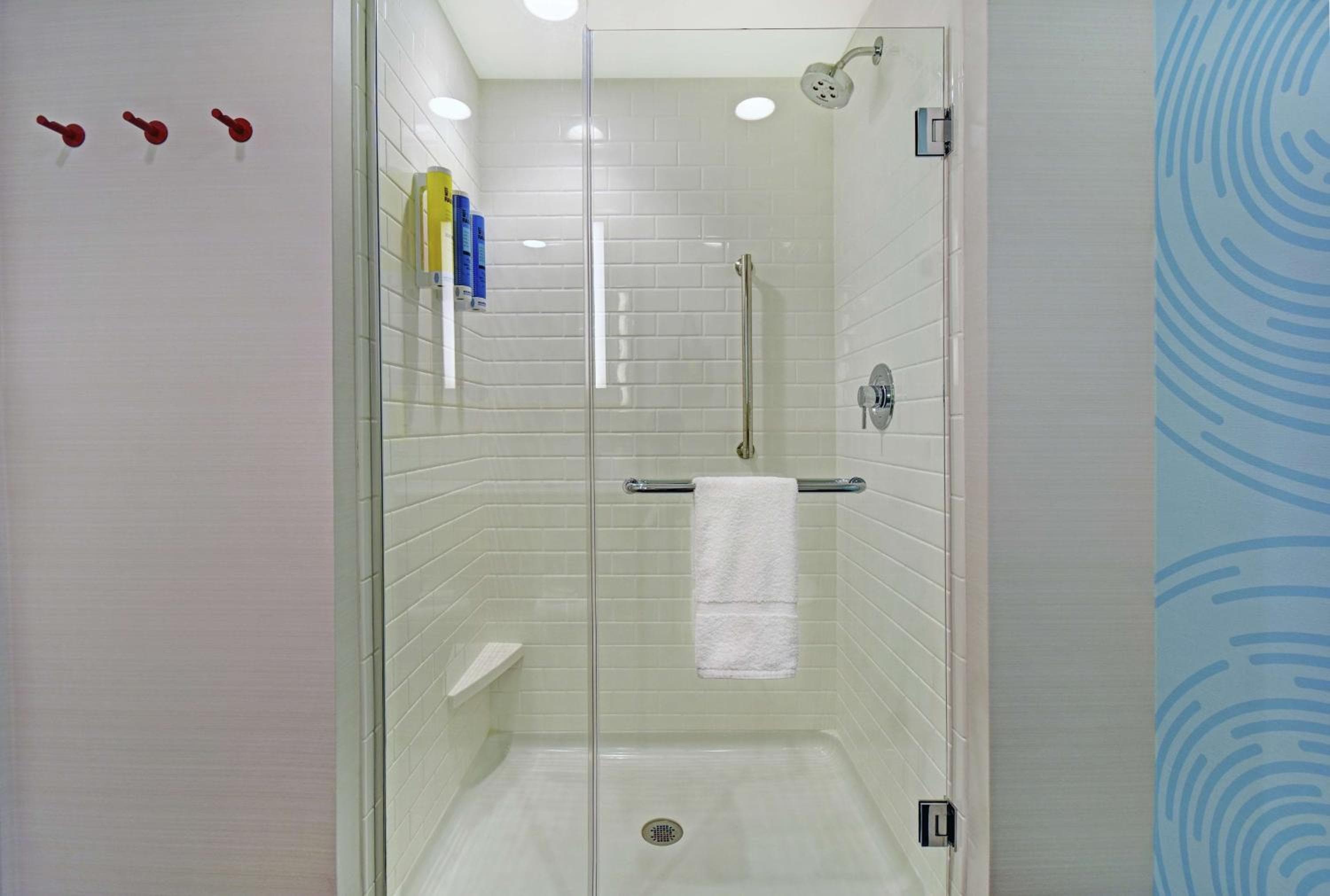 Tru by Hilton Portland Airport Area