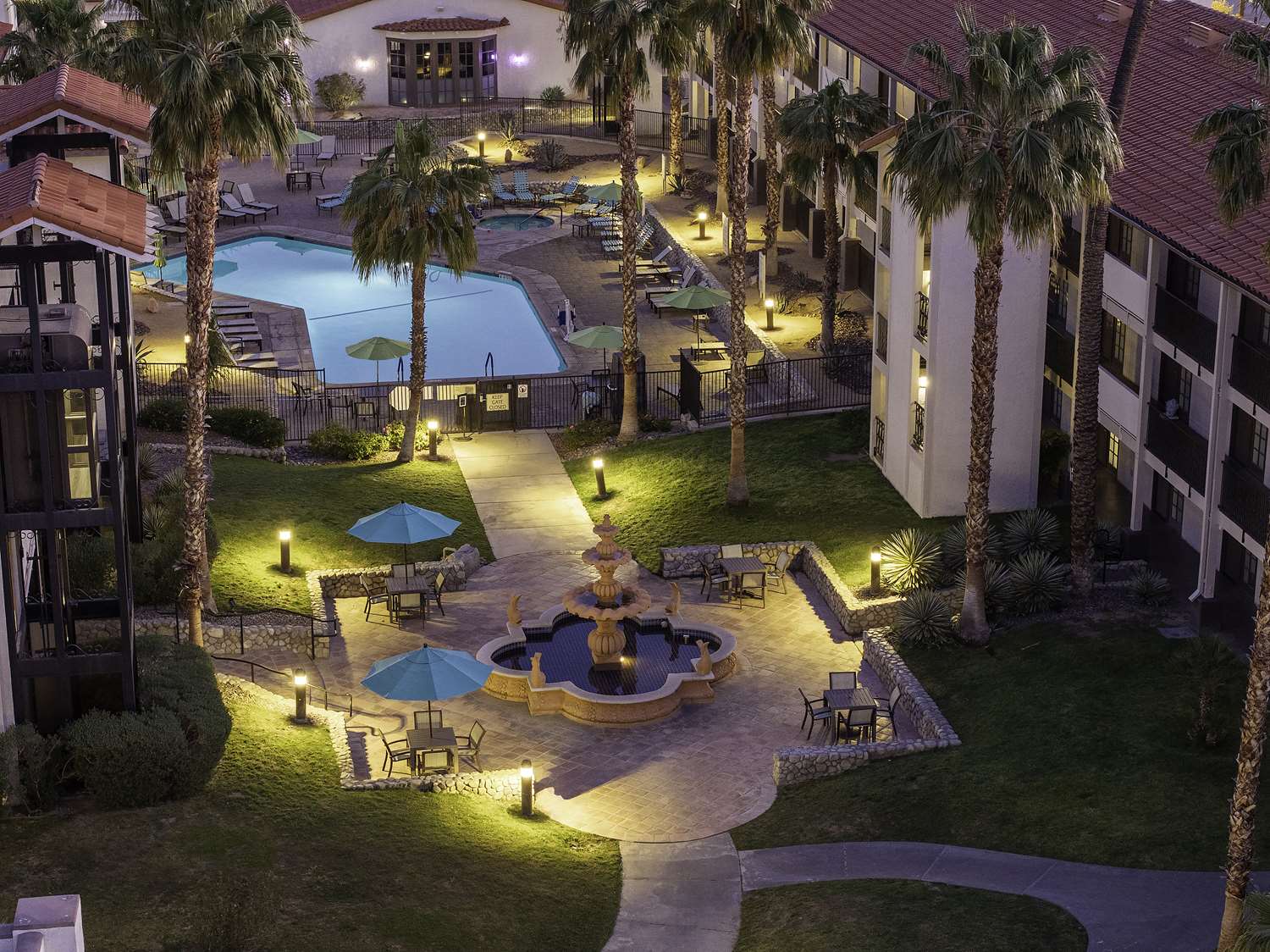Embassy Suites by Hilton Palm Desert