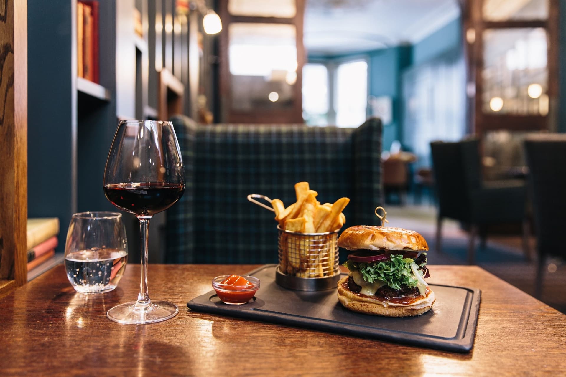 The Lodge Hotel - Putney