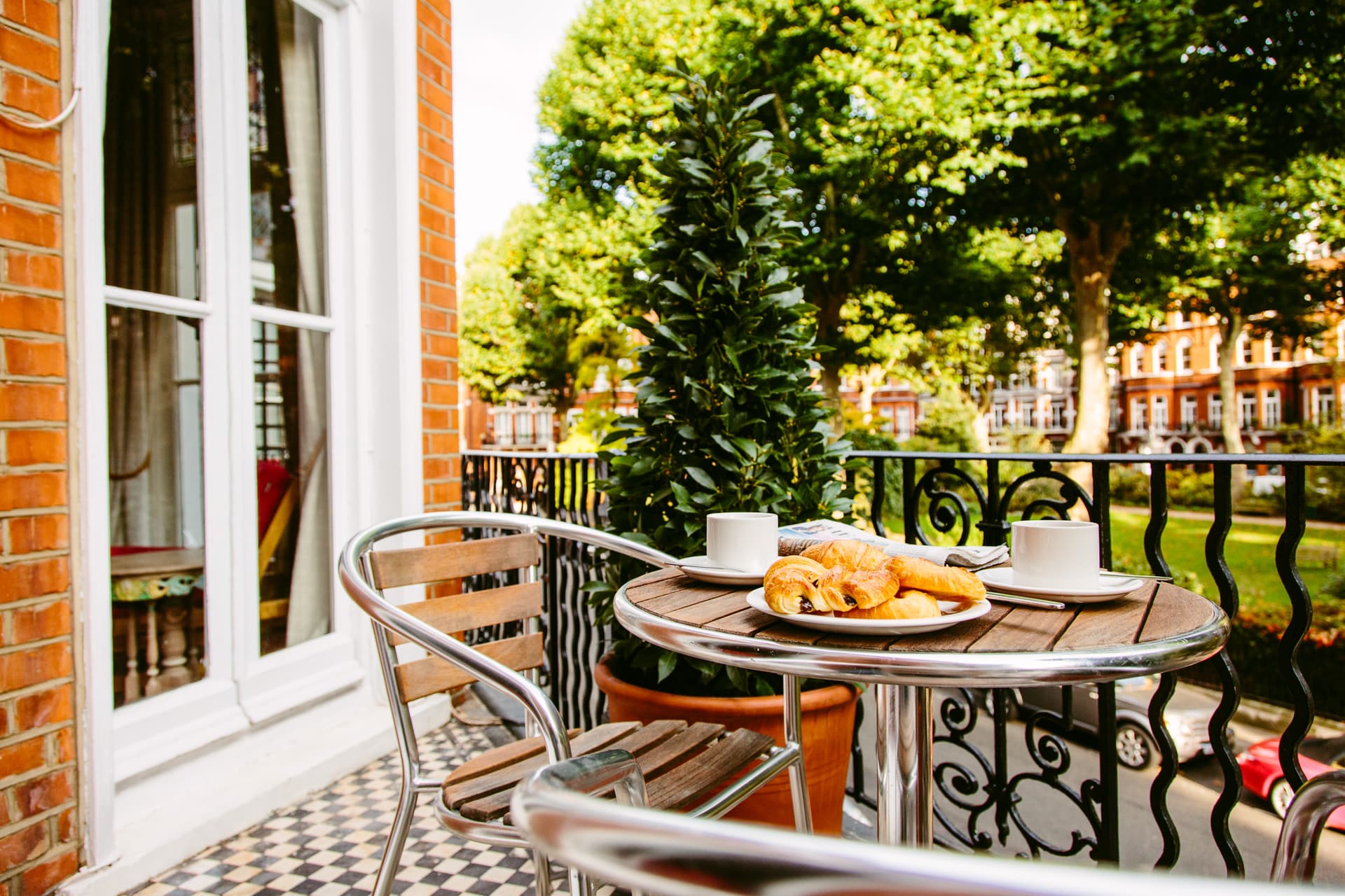 Henley House Hotel