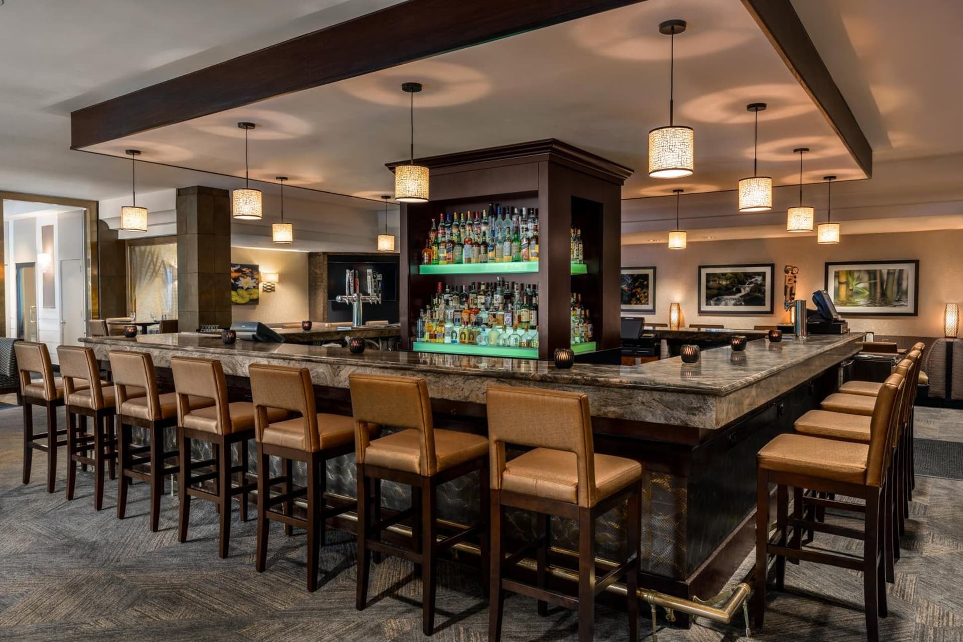 DoubleTree by Hilton New York LaGuardia