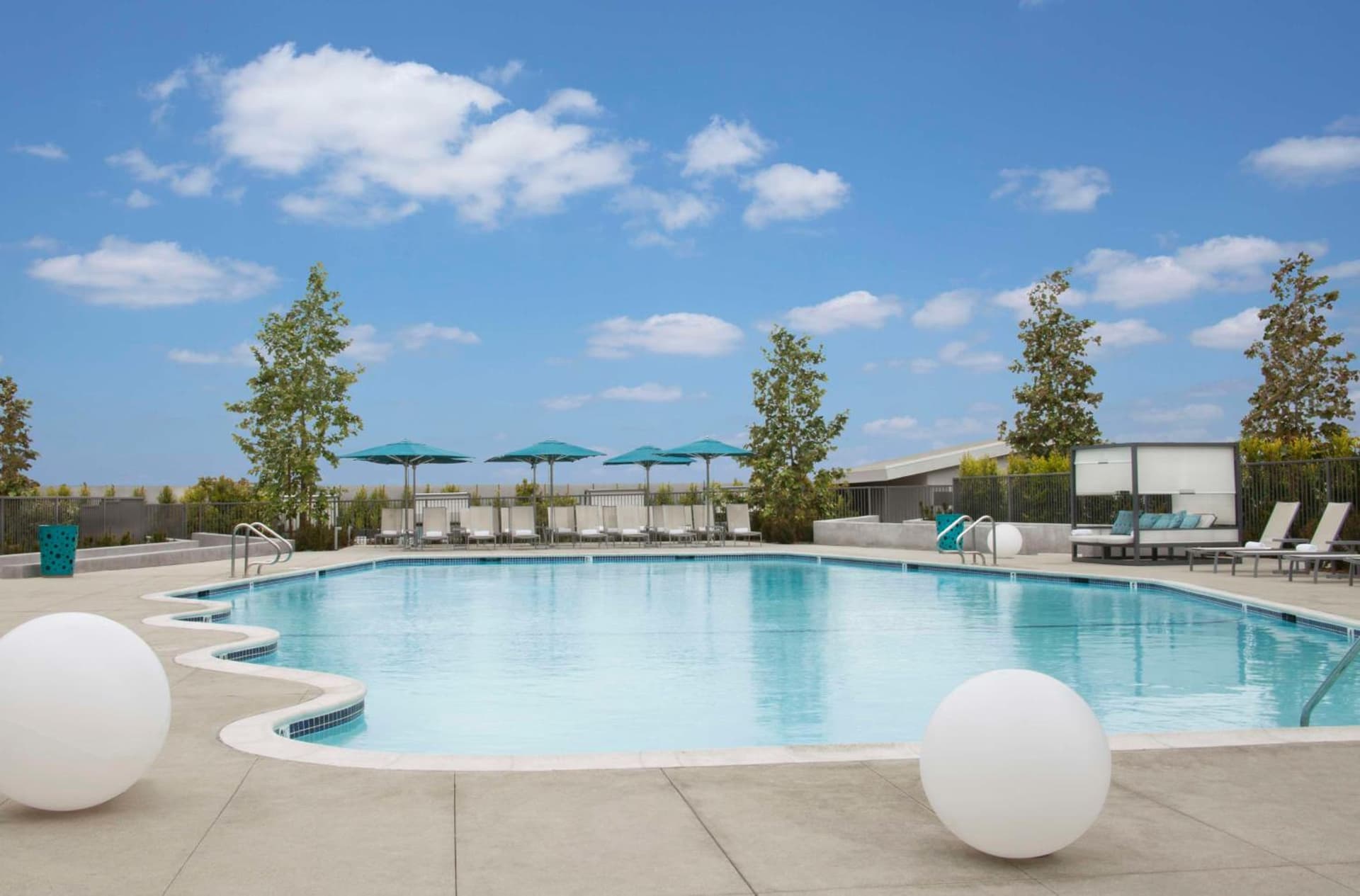 Hyatt Regency Los Angeles International Airport