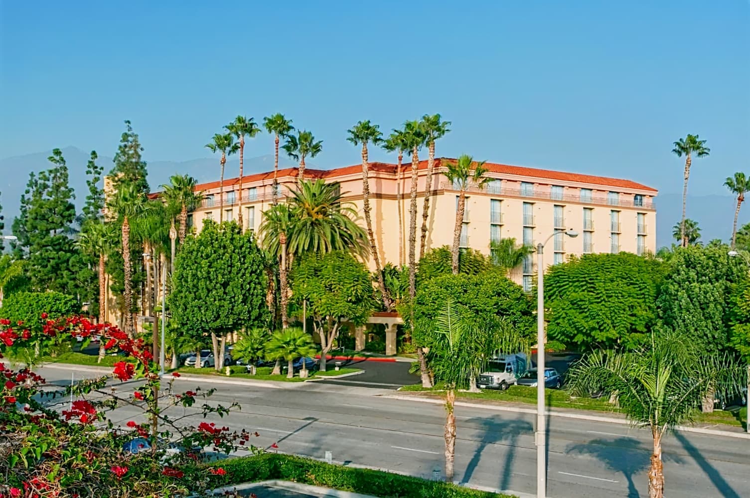 Embassy Suites by Hilton Arcadia Pasadena Area