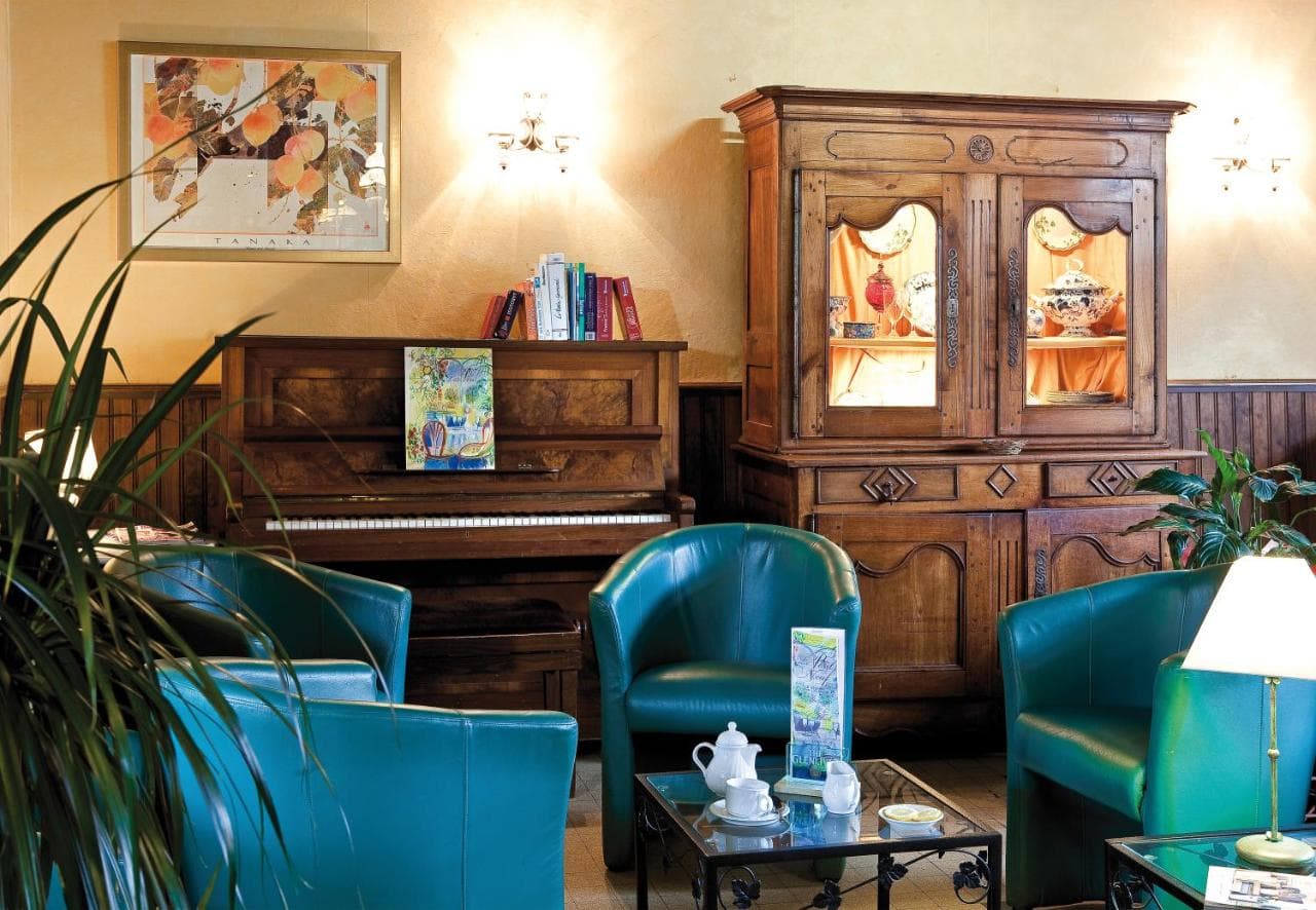 Logis Hôtel du Pont Neuf