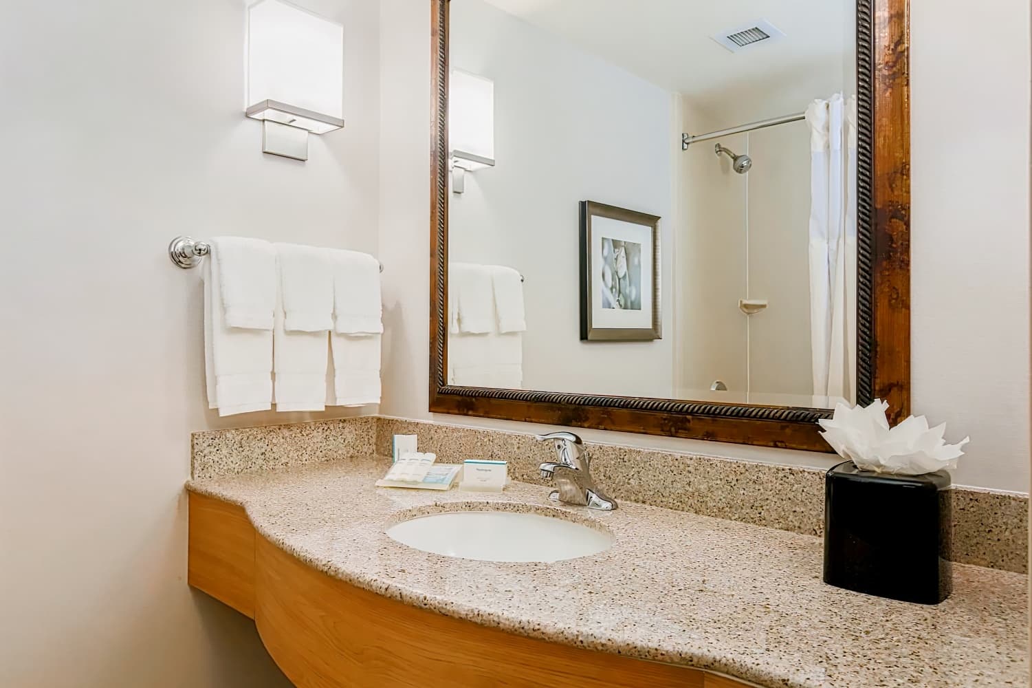 Hilton Garden Inn Bakersfield