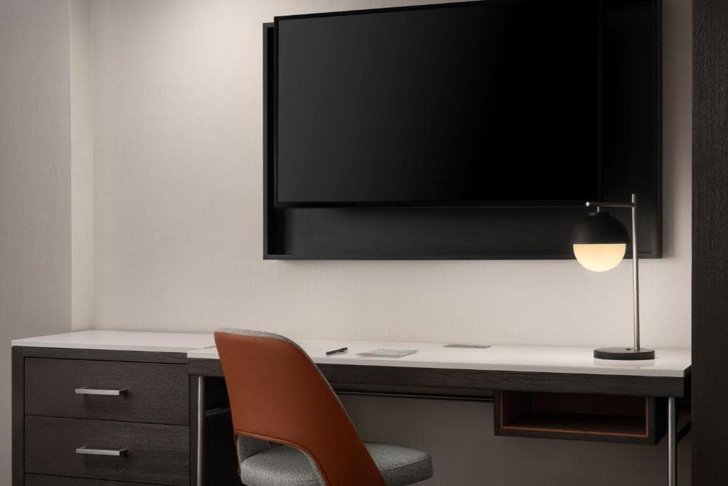 Courtyard New Haven at Yale