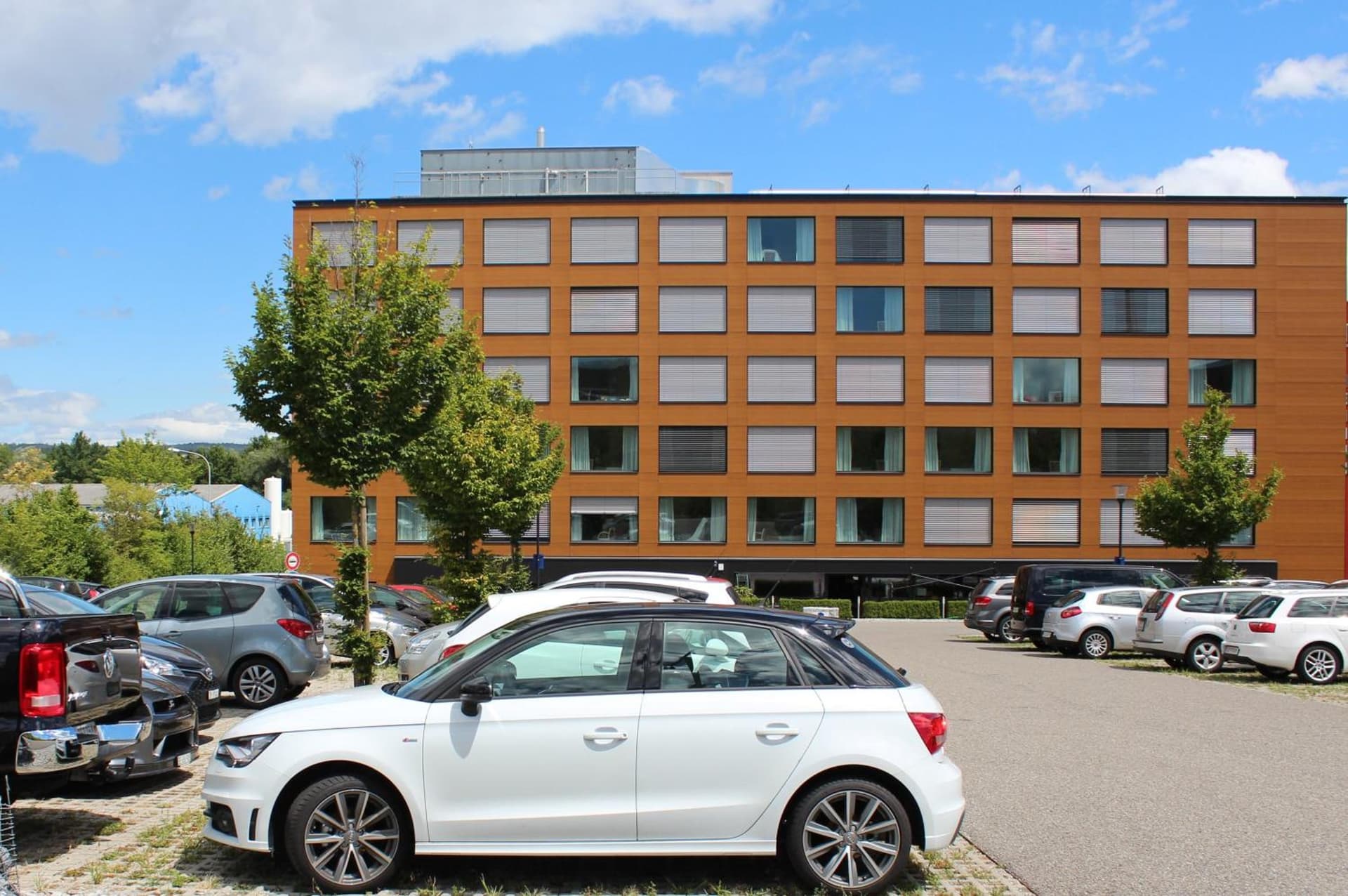 Holiday Inn Express Zürich Airport, an IHG Hotel