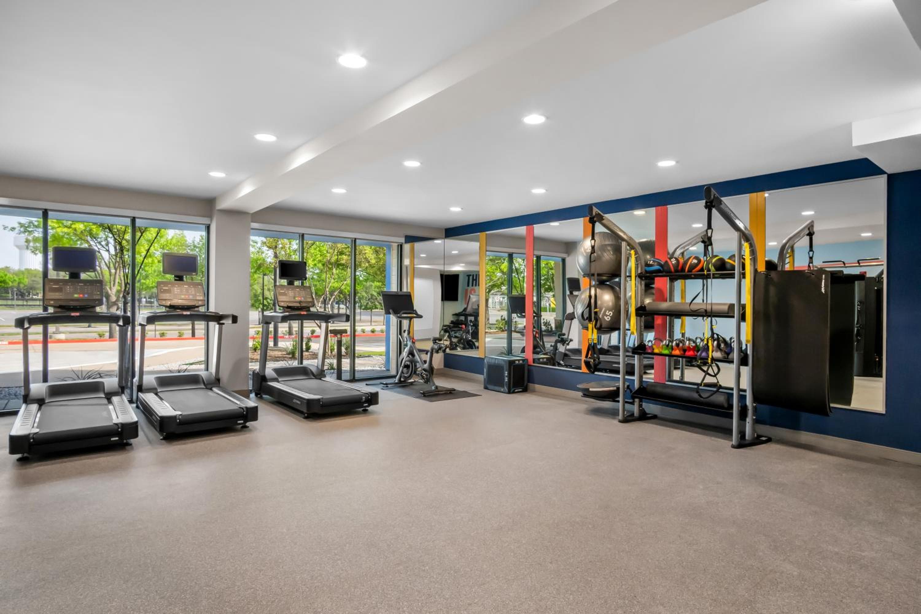 Hampton Inn by Hilton Addison Dallas