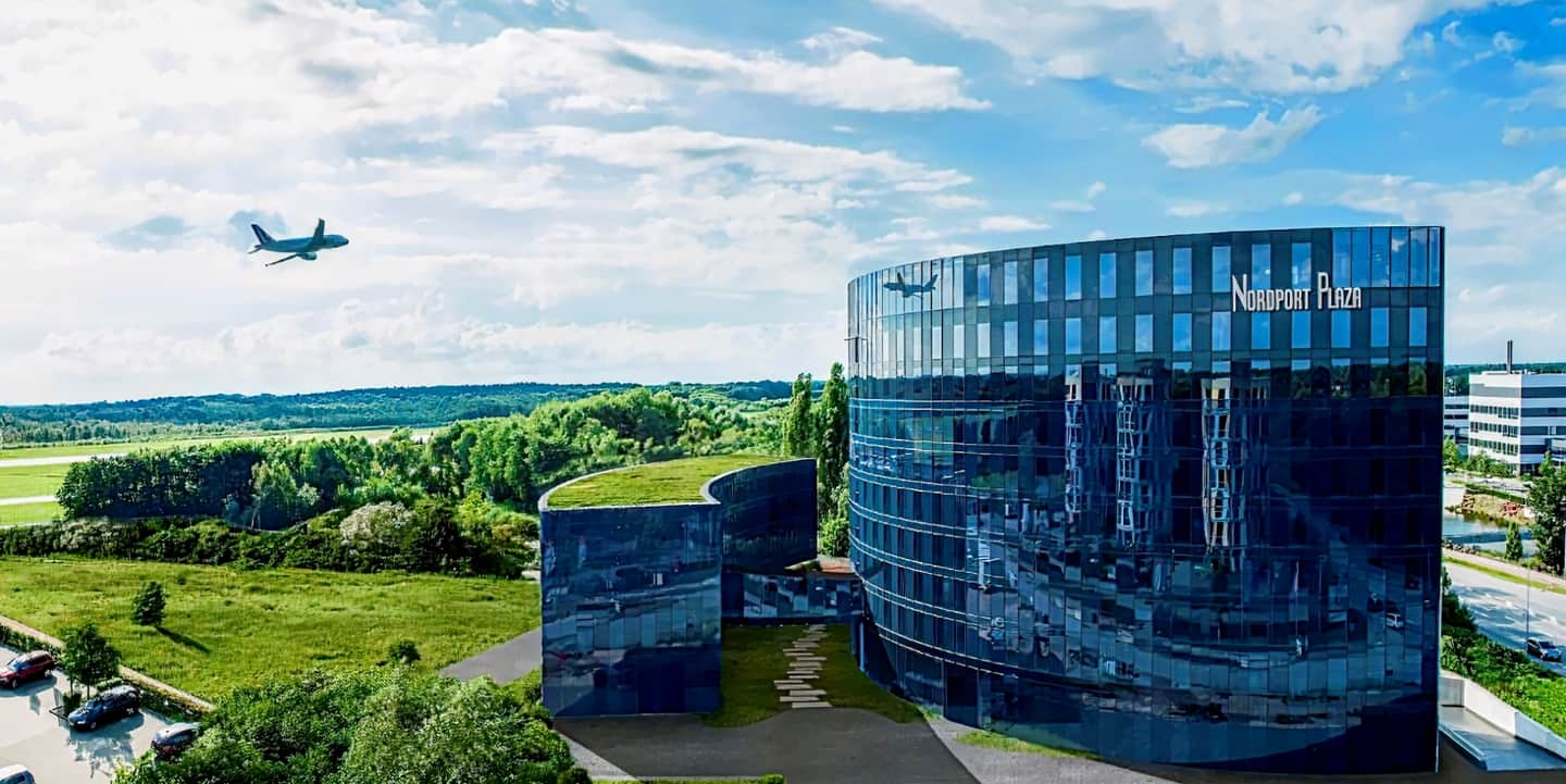 Airport Plaza Hotel