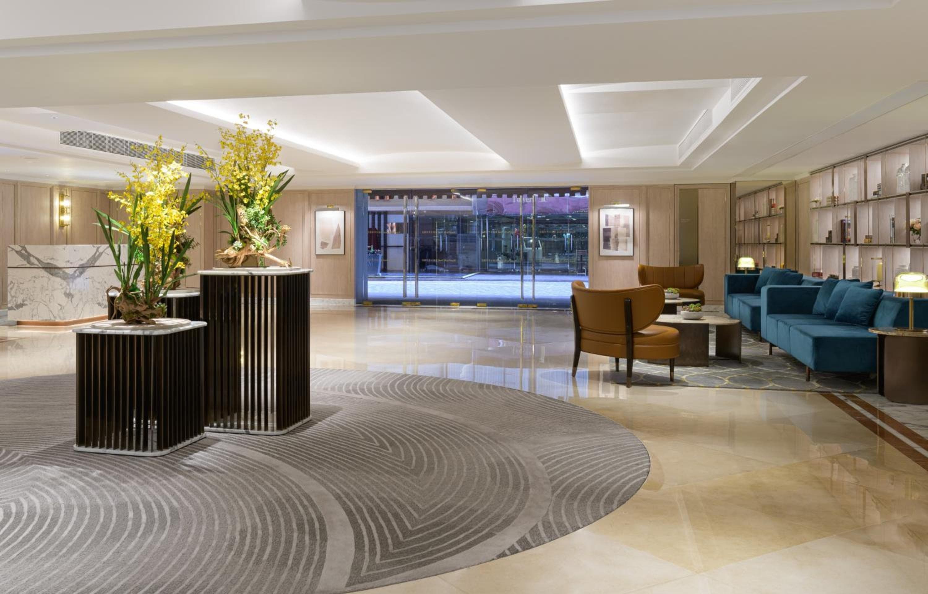 The Royal Pacific Hotel & Towers