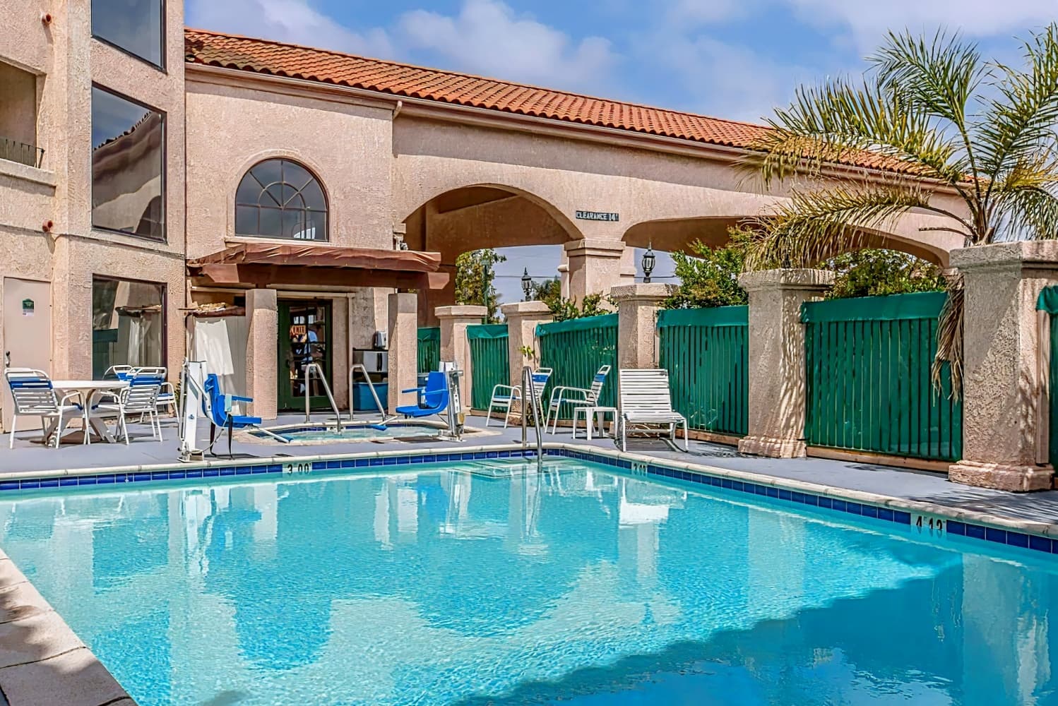 Quality Inn & Suites Camarillo