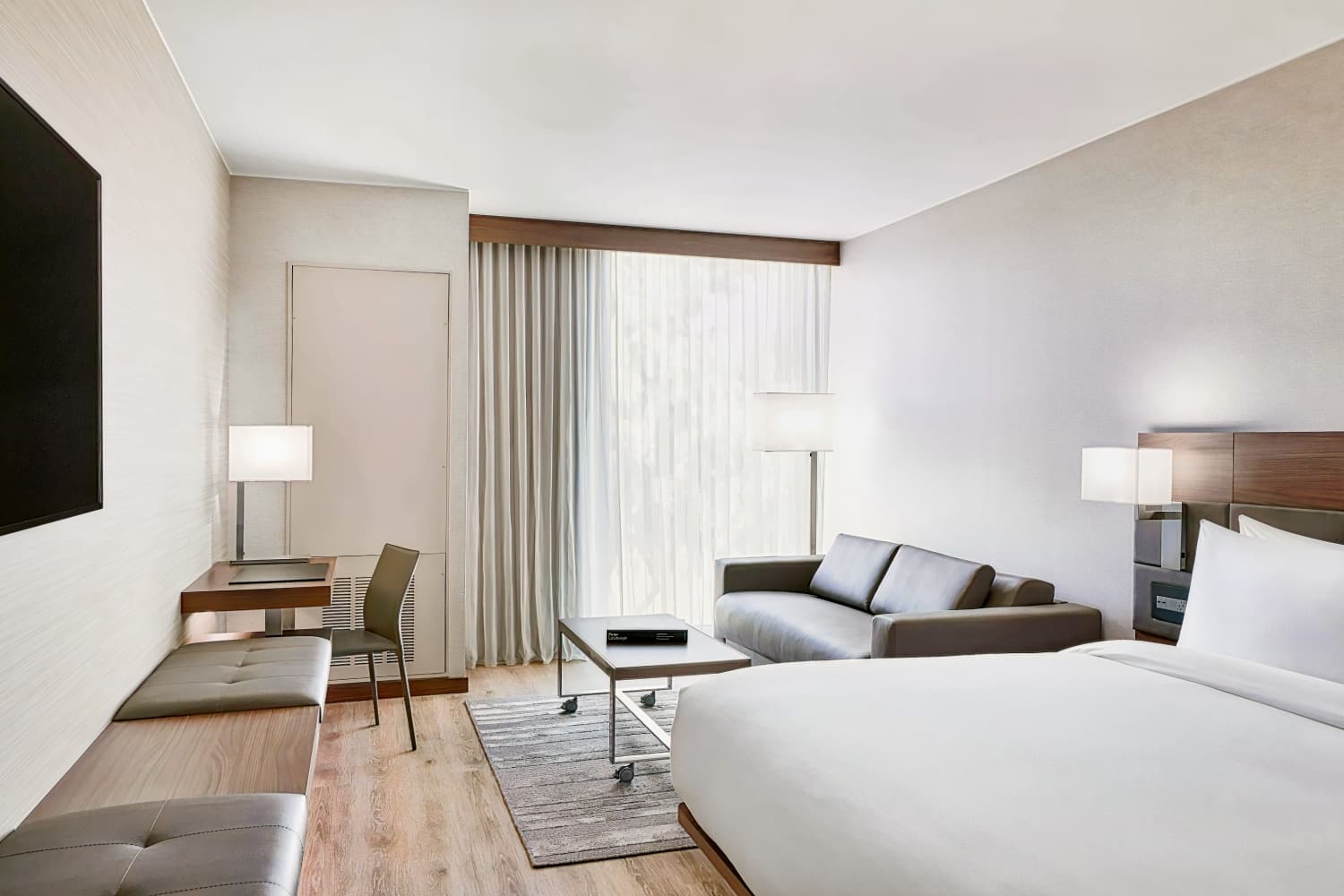 AC Hotel by Marriott Phoenix Biltmore