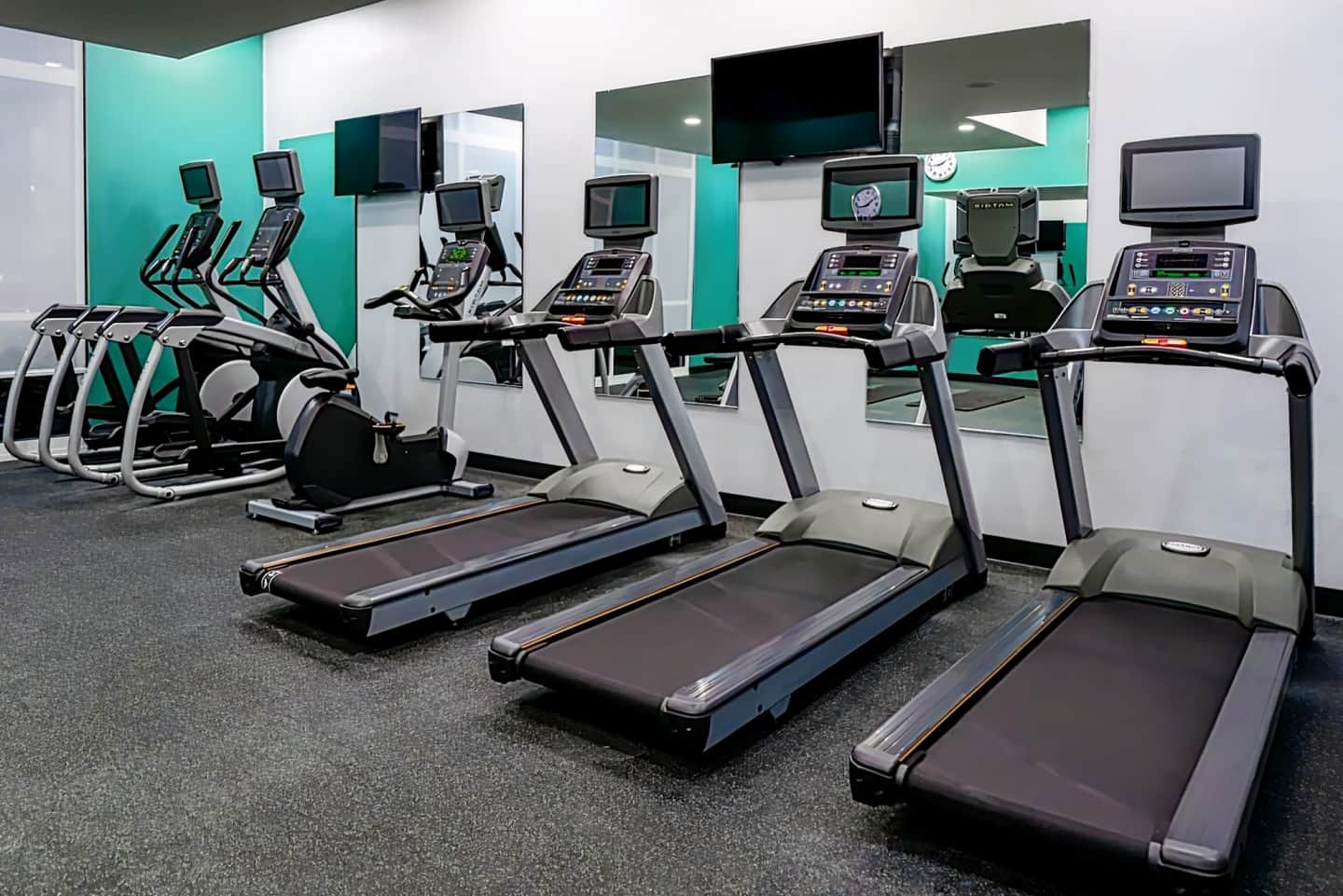 Holiday Inn & Suites Orlando I-Drive Theme Parks
