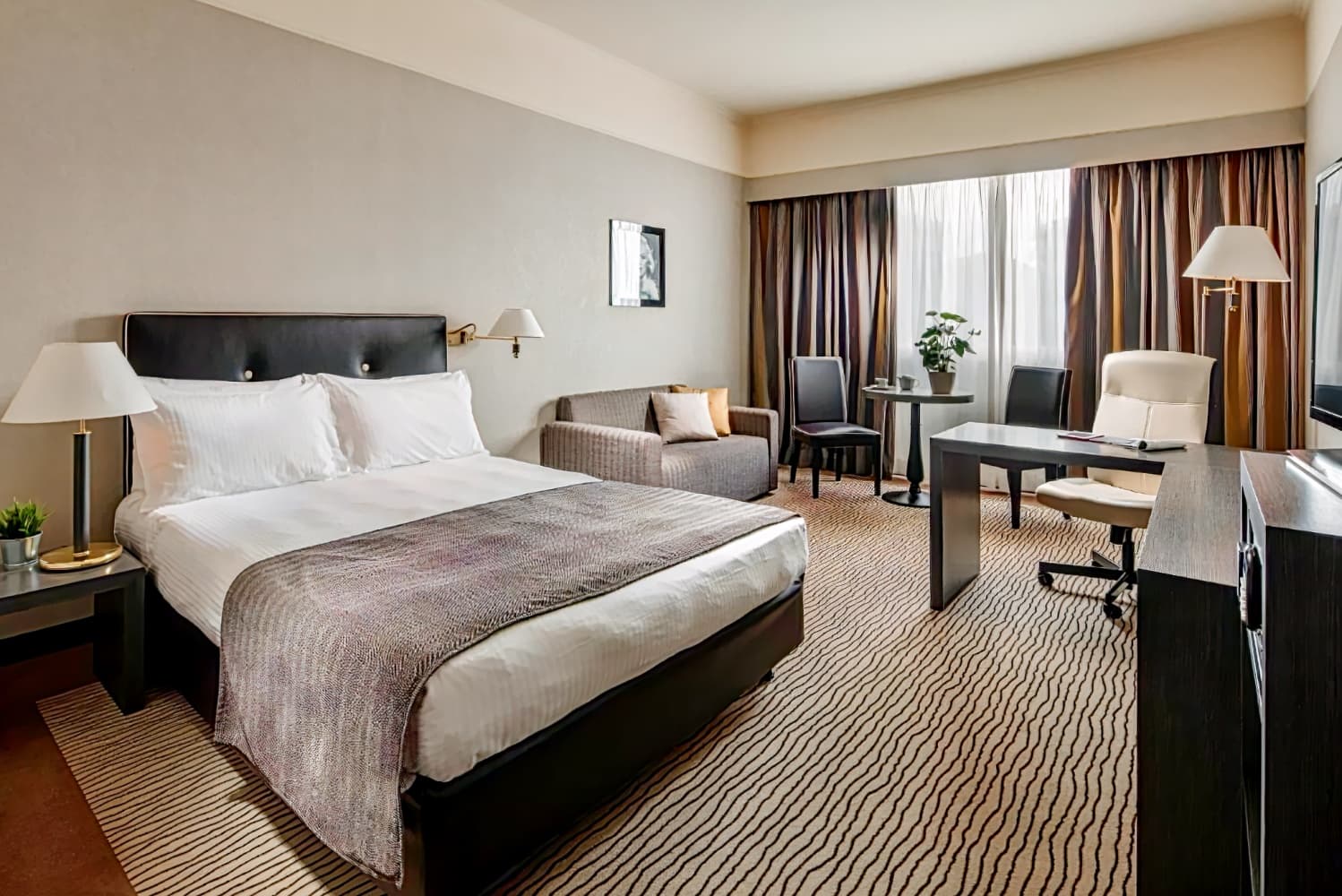 Holiday Inn Rome - Eur Parco Dei Medici, an IHG Hotel