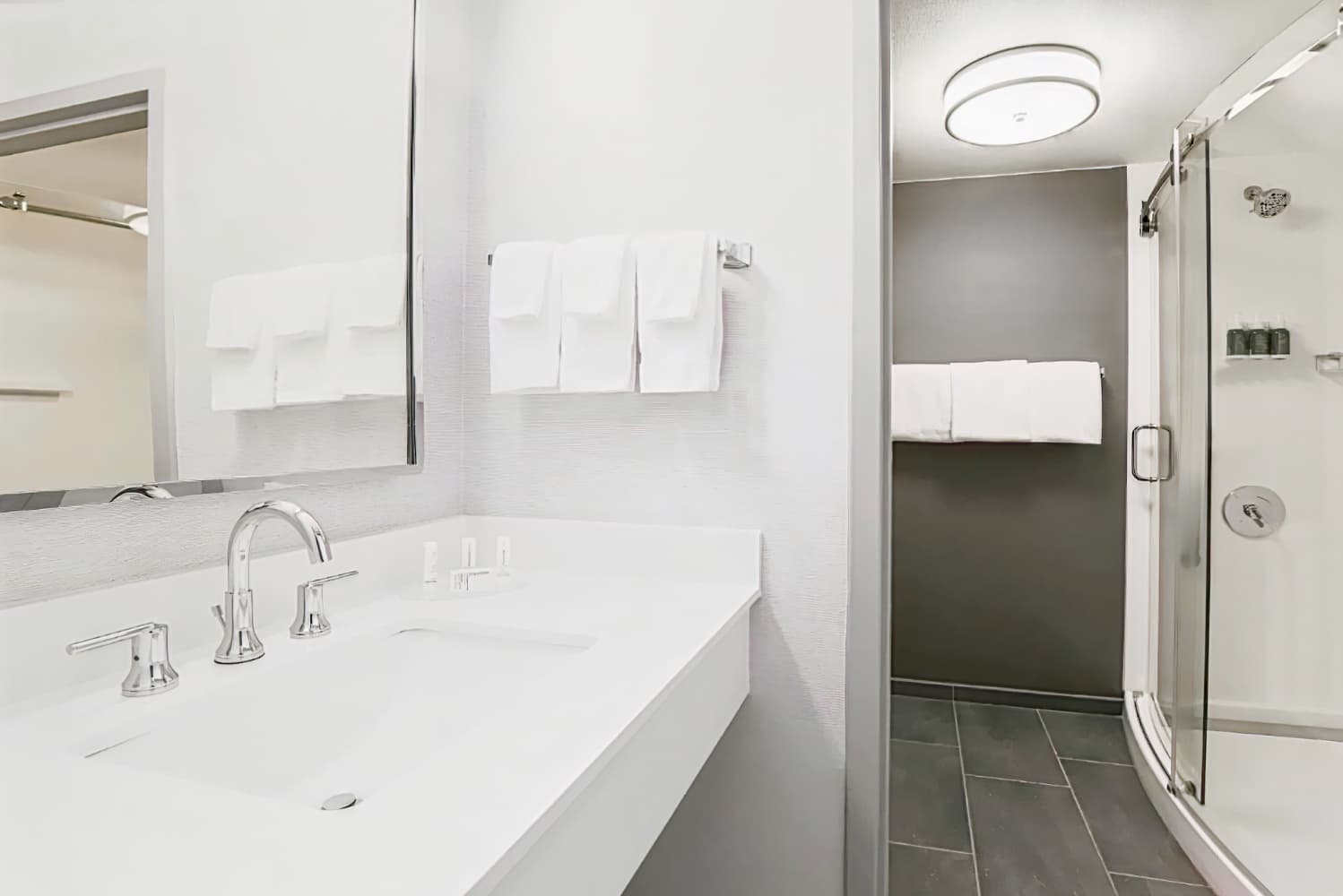Courtyard by Marriott Tucson Airport