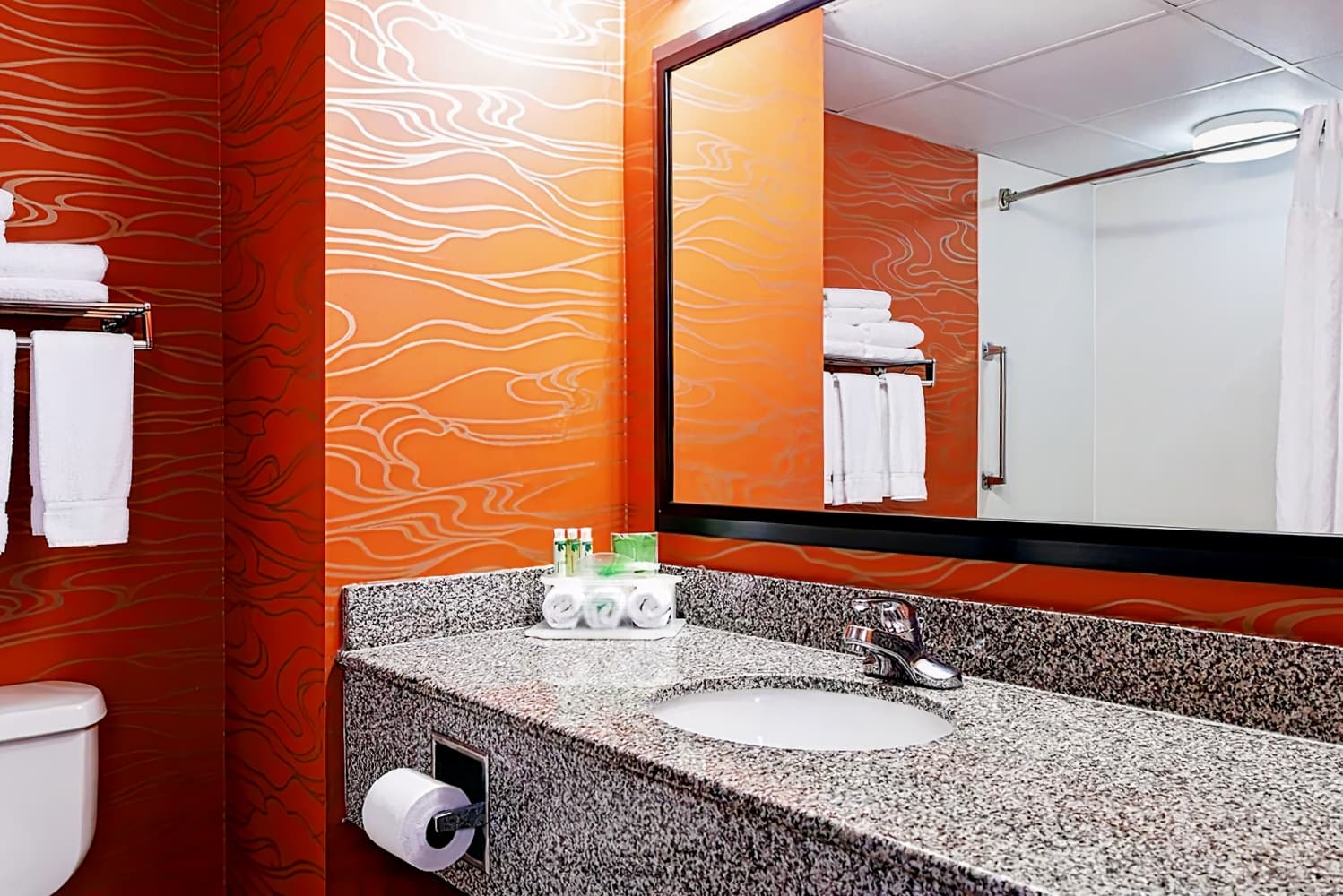 Holiday Inn Express & Suites Richmond-Brandermill