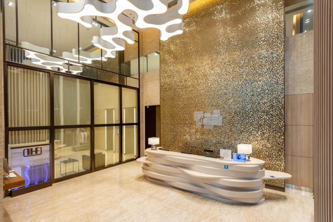 Holiday Inn Express Hong Kong Mongkok, an IHG Hotel