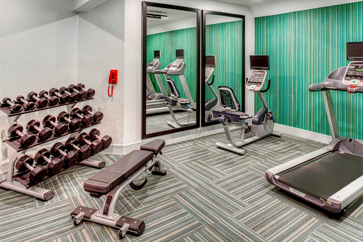 Holiday Inn Express Newberg - Wine Country