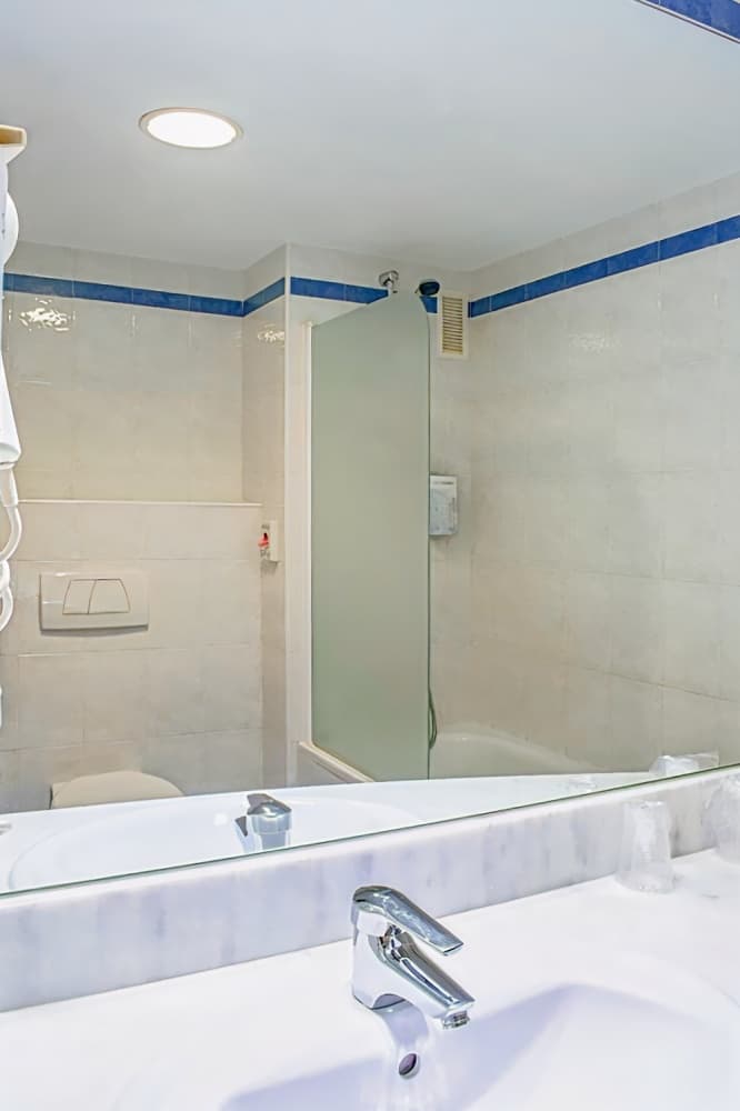 Hotel Campanile Madrid - Alcala de Henares