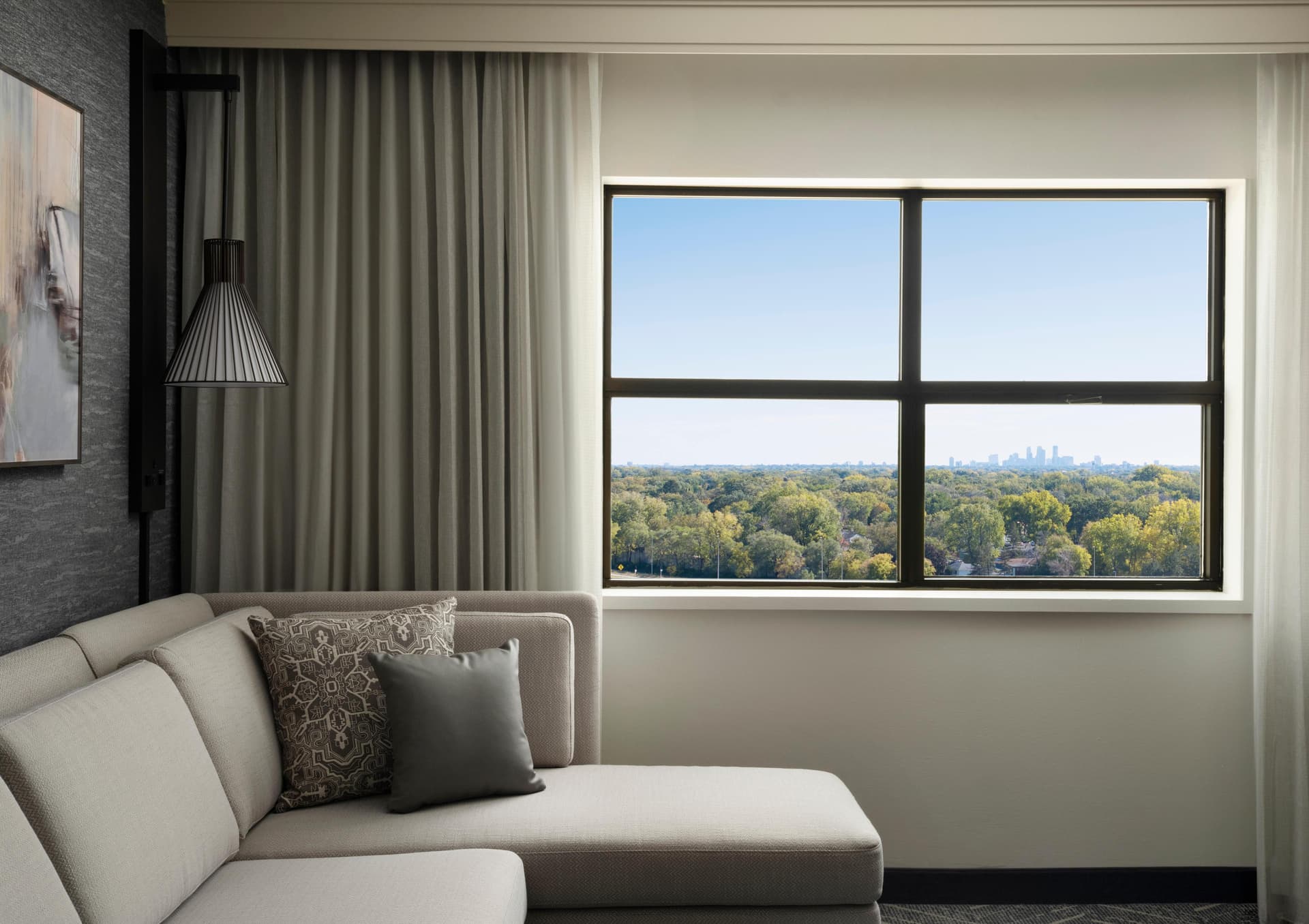 Minneapolis Marriott Northwest Hotel & Conference Center