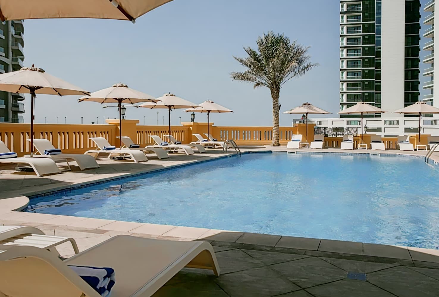 Ramada Hotel & Suites by Wyndham Dubai JBR