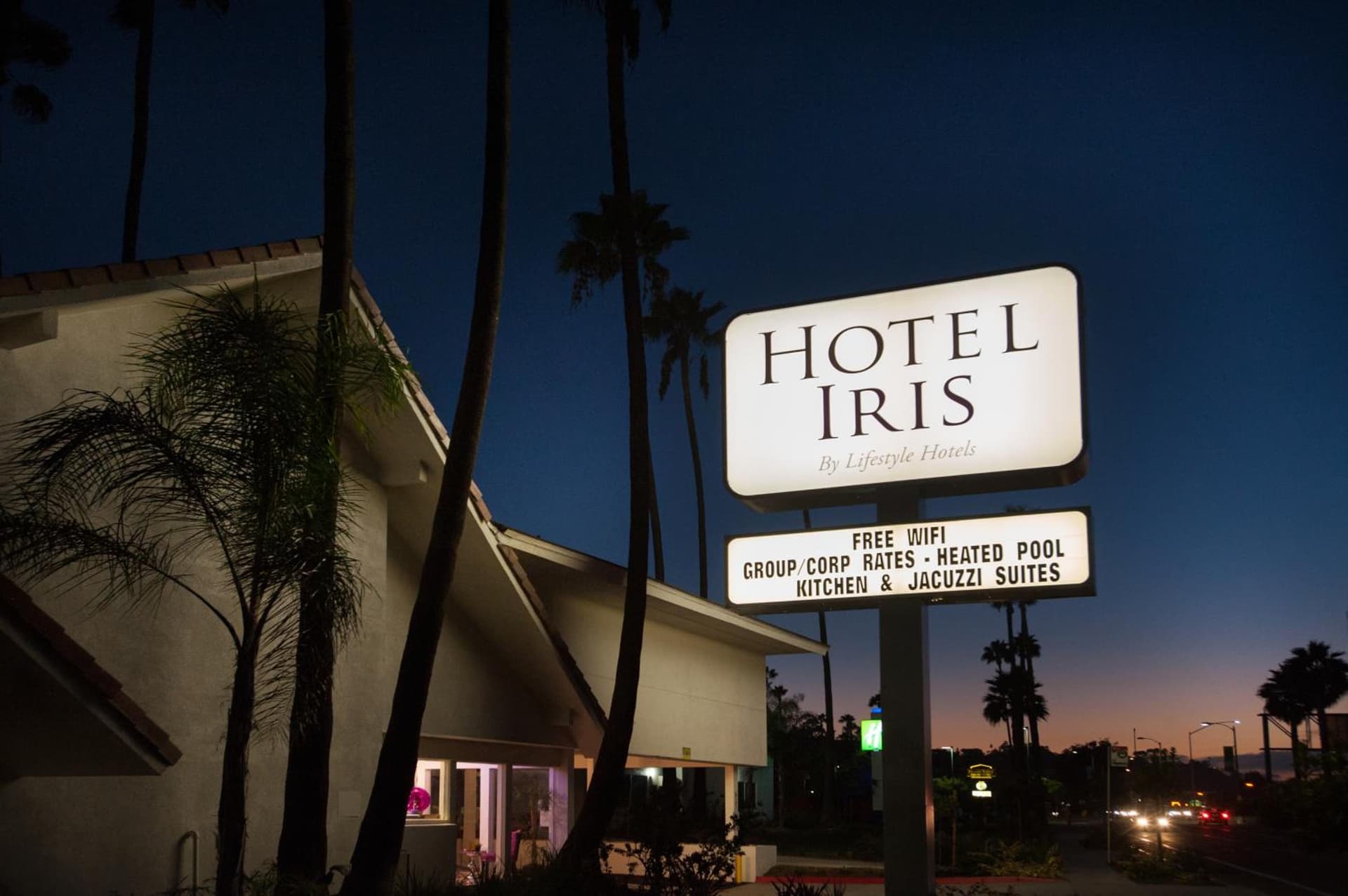 Hotel Iris - Mission Valley-San Diego Zoo-SeaWorld