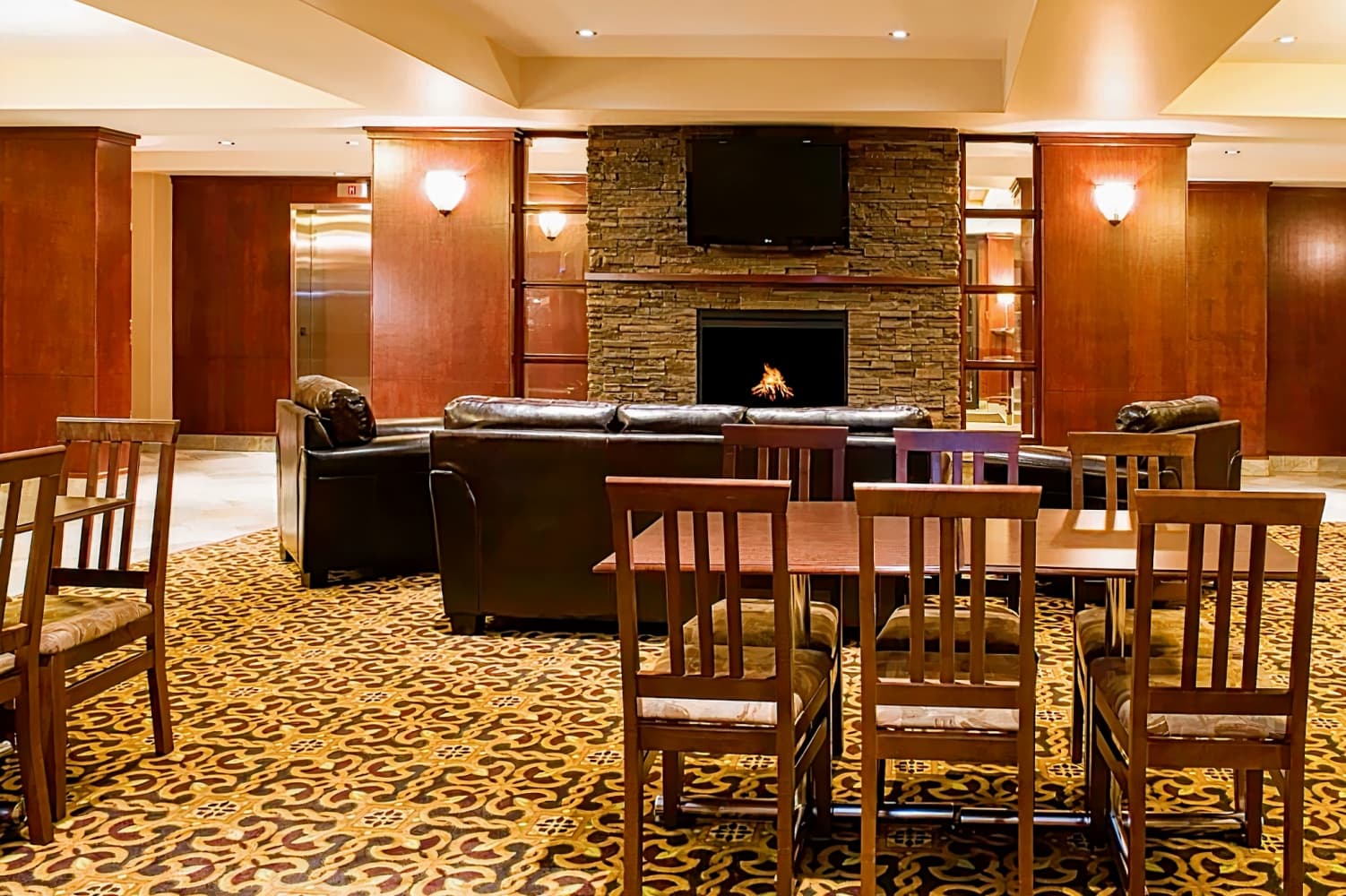 Holiday Inn Express & Suites Slave Lake