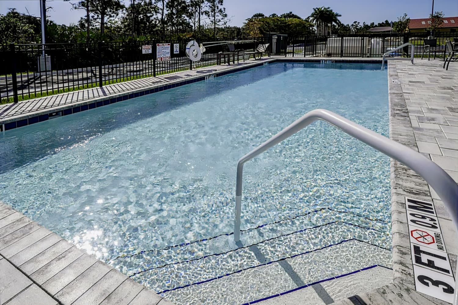 Holiday Inn Express & Suites - Fort Myers Airport