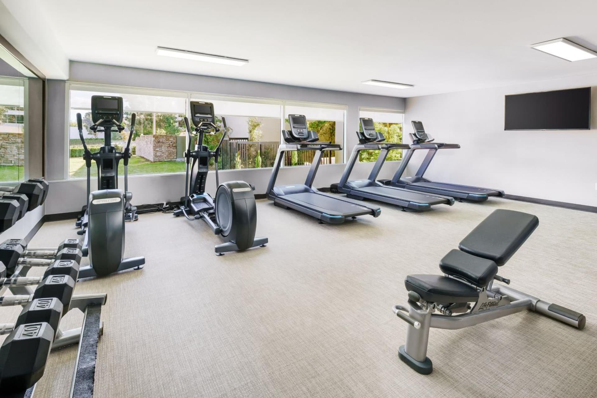 Courtyard by Marriott Los Angeles Woodland Hills