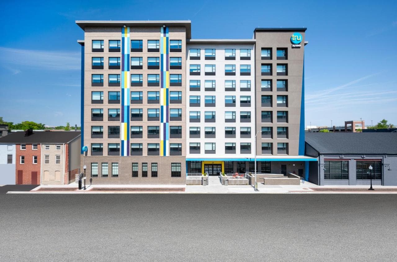 Tru by Hilton - Baltimore Harbor East