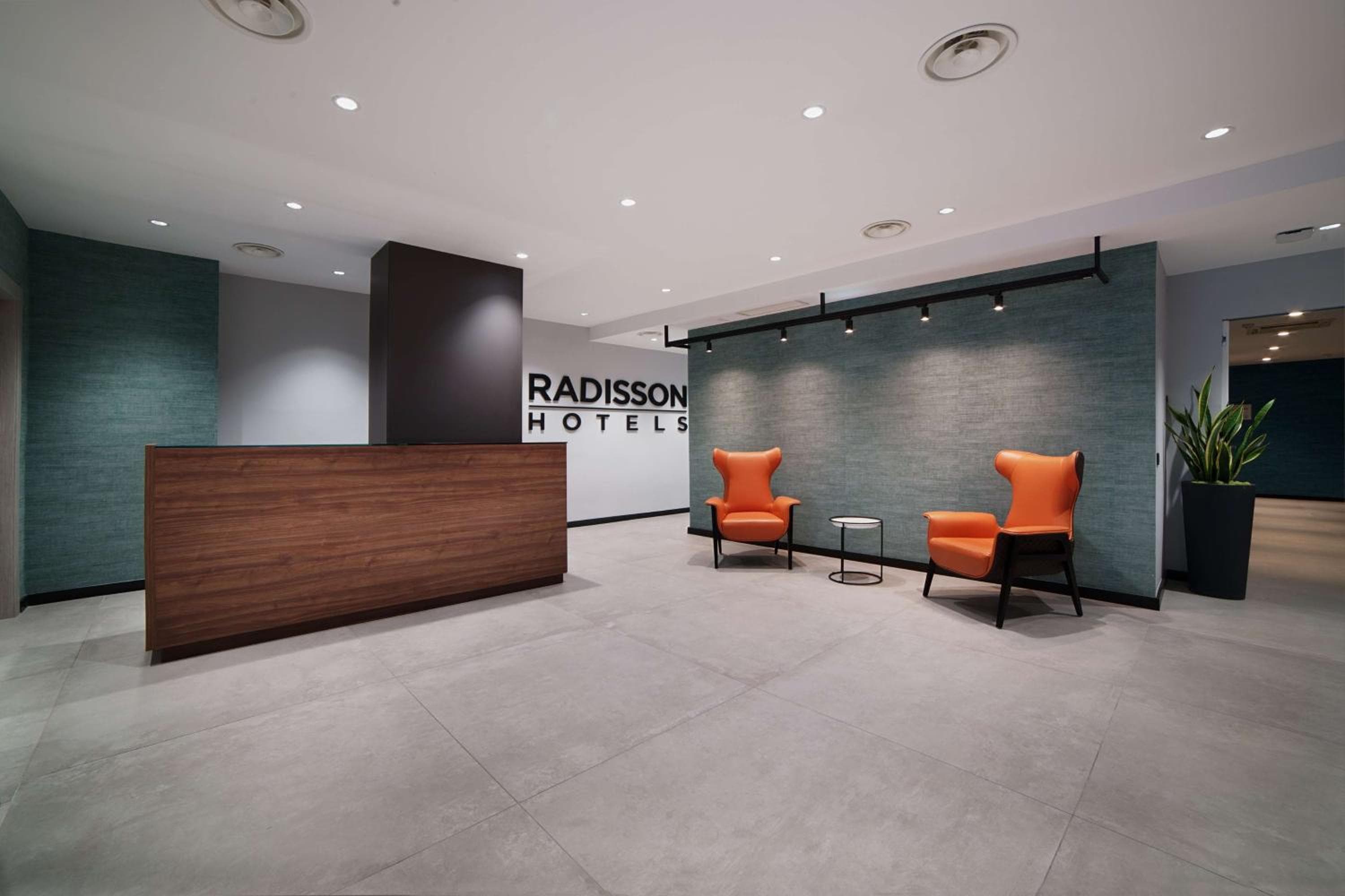 Radisson Hotel Nola Naples