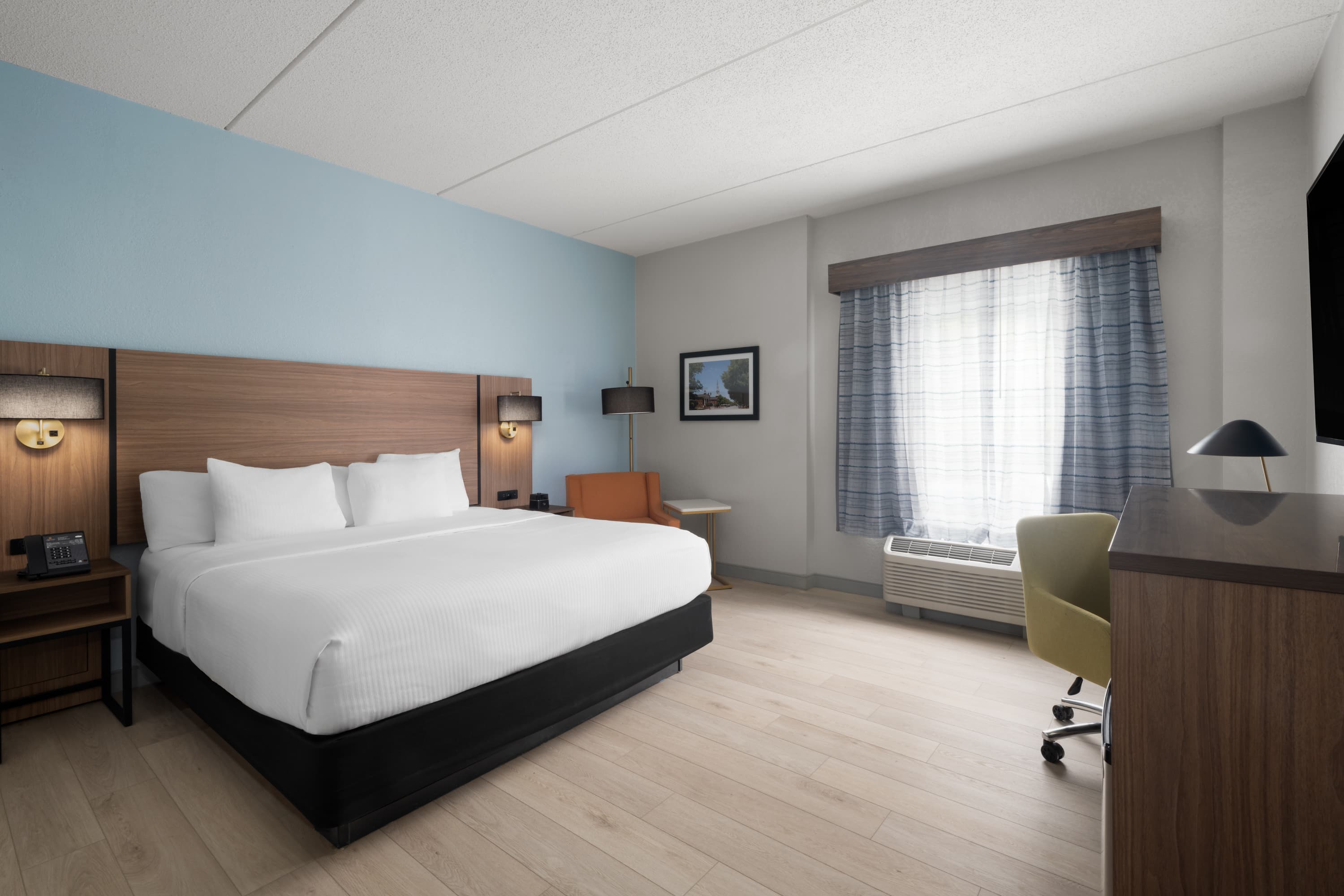 La Quinta Inn & Suites by Wyndham Raleigh Cary