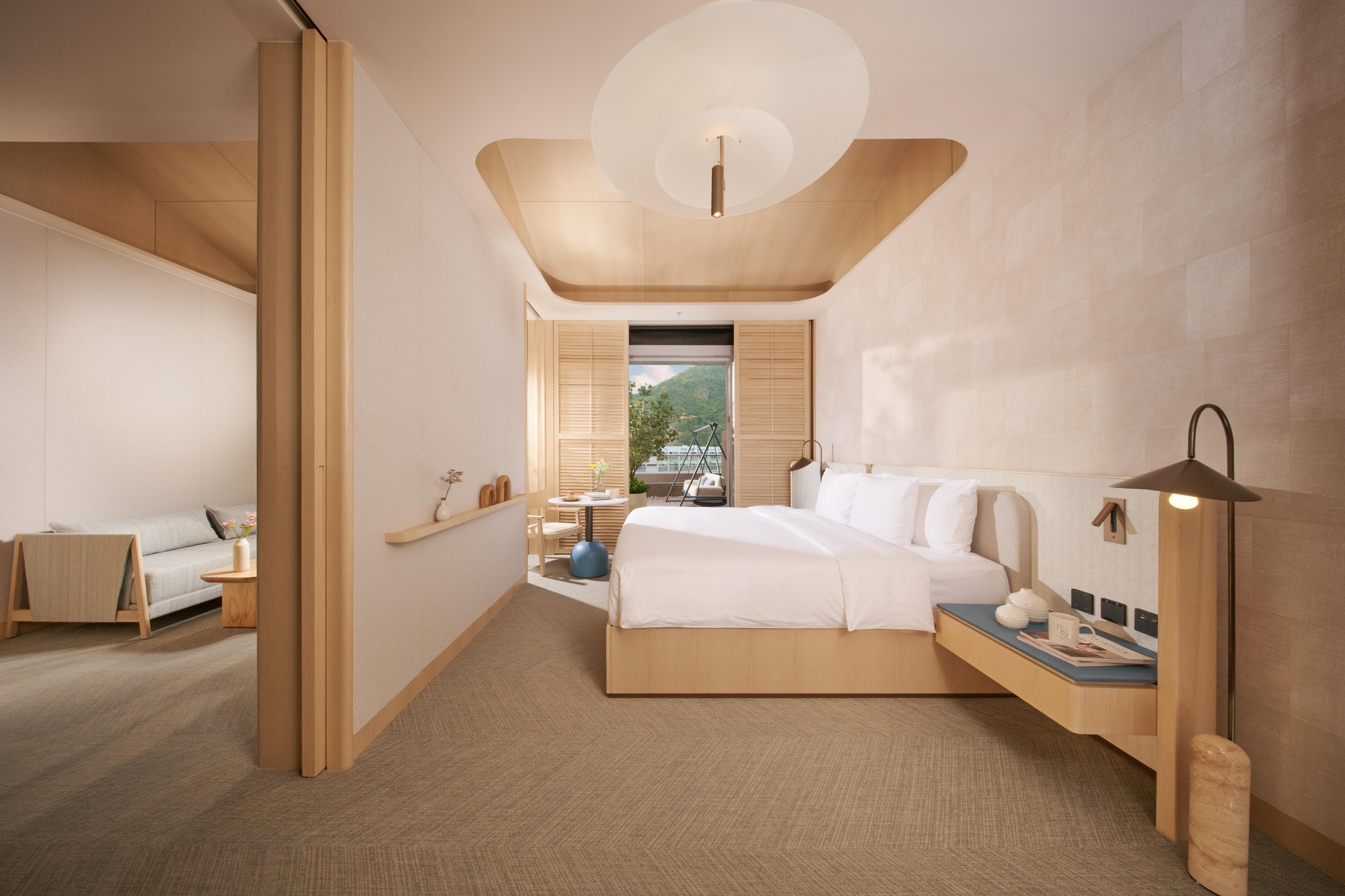 The Royal Garden Kowloon East (formerly: Royal Plaza Hong Kong Kowloon East, an IHG Hotel)