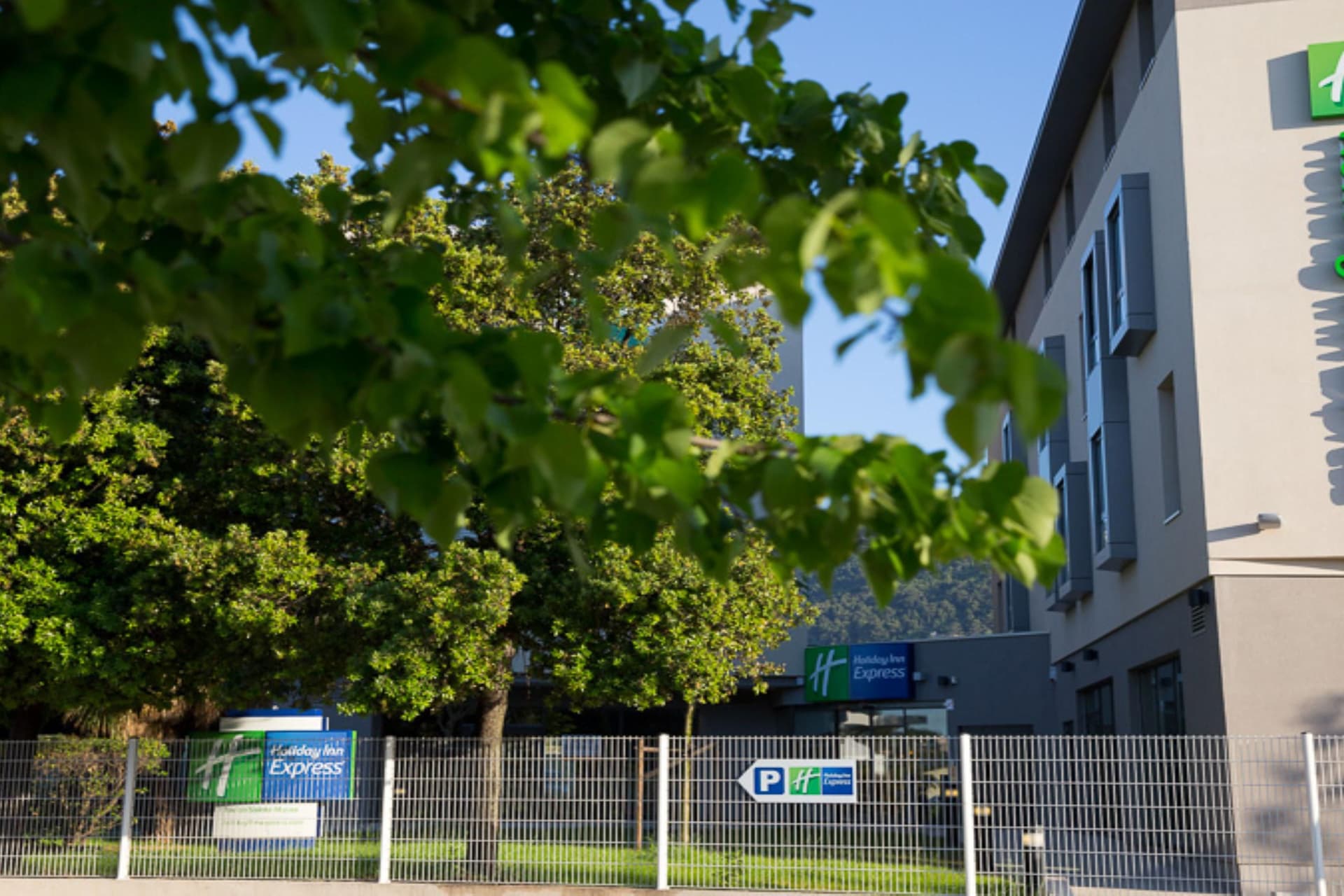 Holiday Inn Express Toulon - Est, an IHG Hotel