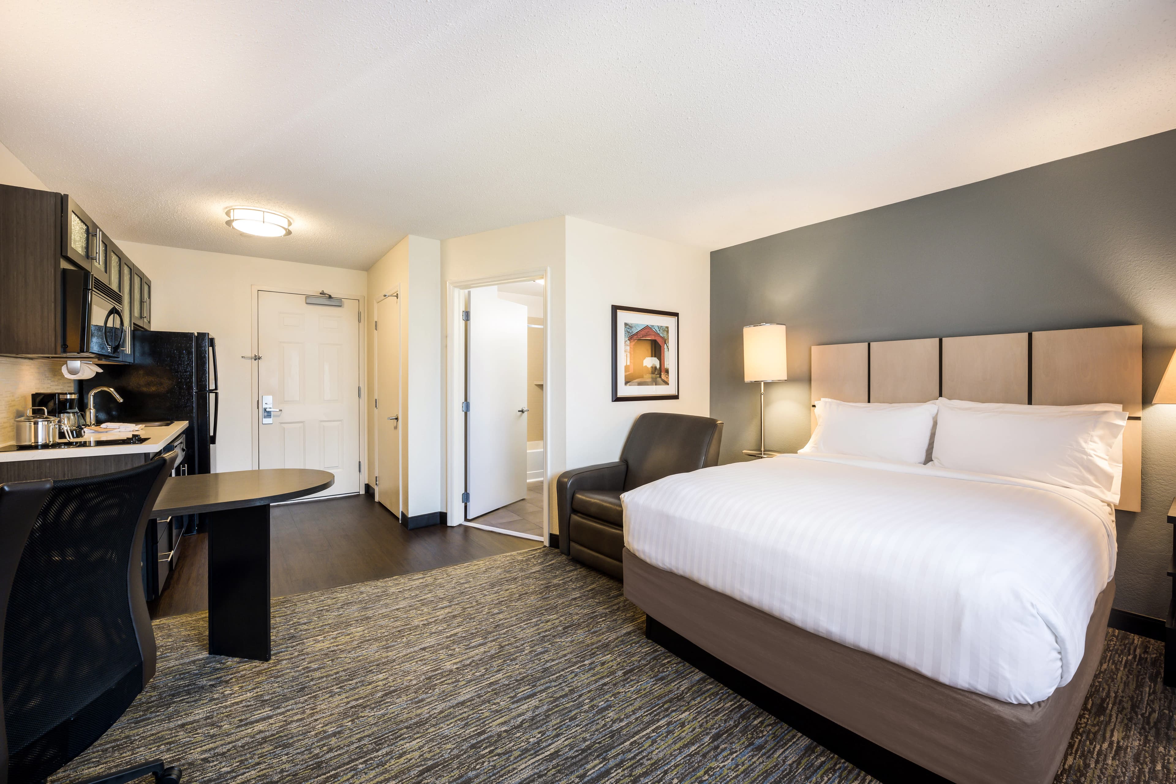 Sonesta Simply Suites Baltimore BWI Airport