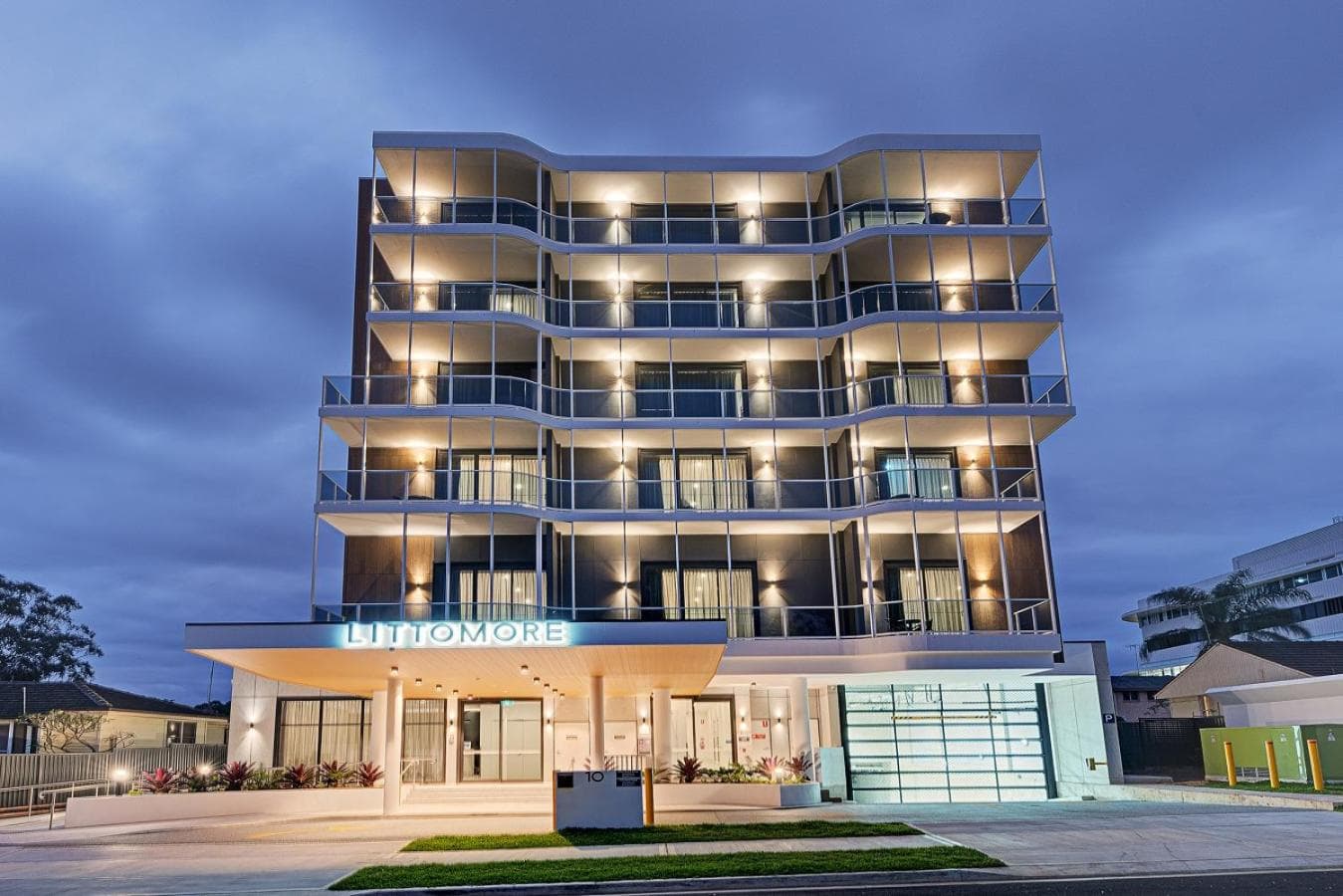 Littomore Hotel & Suites Kingswood