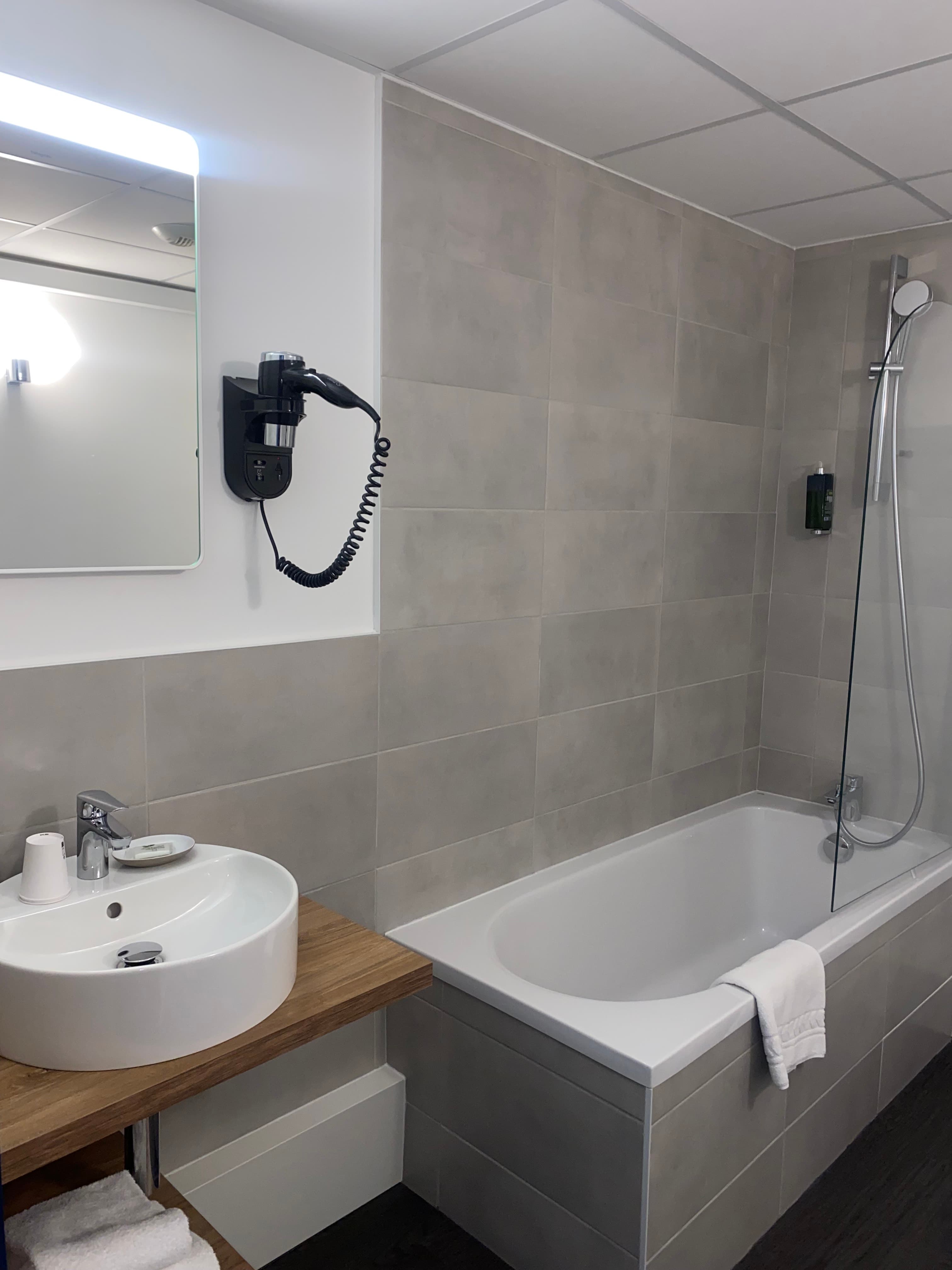 Campanile Prime - Lyon Meyzieu