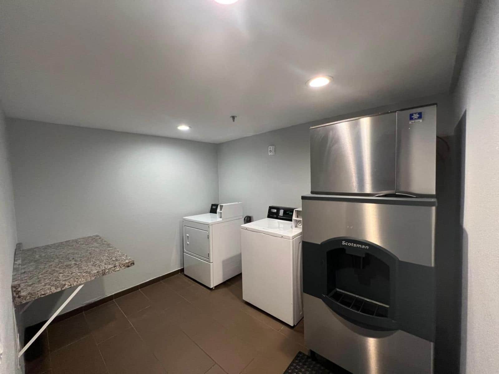 Spark by Hilton Glendale Peoria Phoenix North