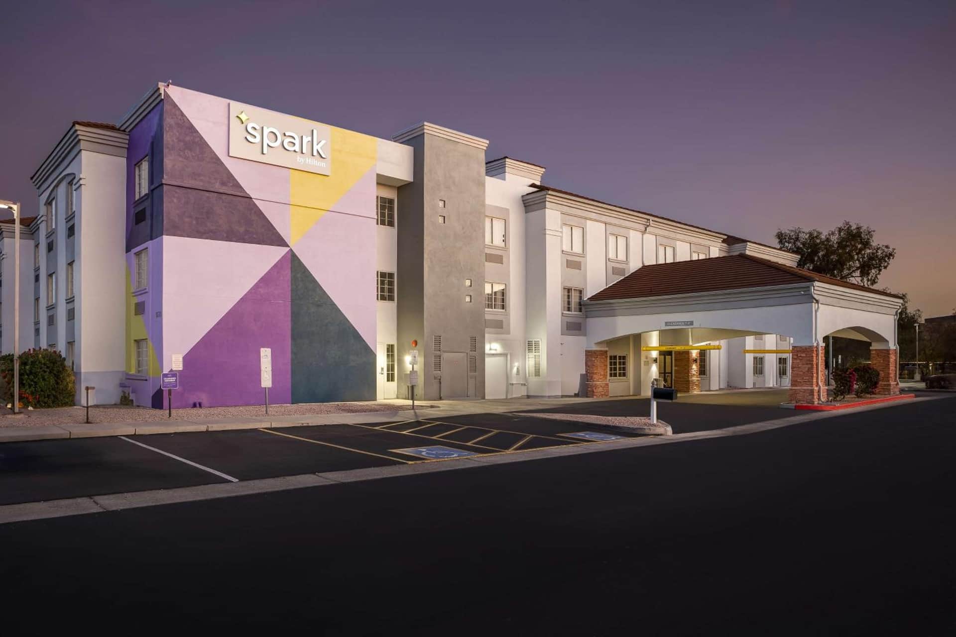 Spark by Hilton Glendale Peoria Phoenix North