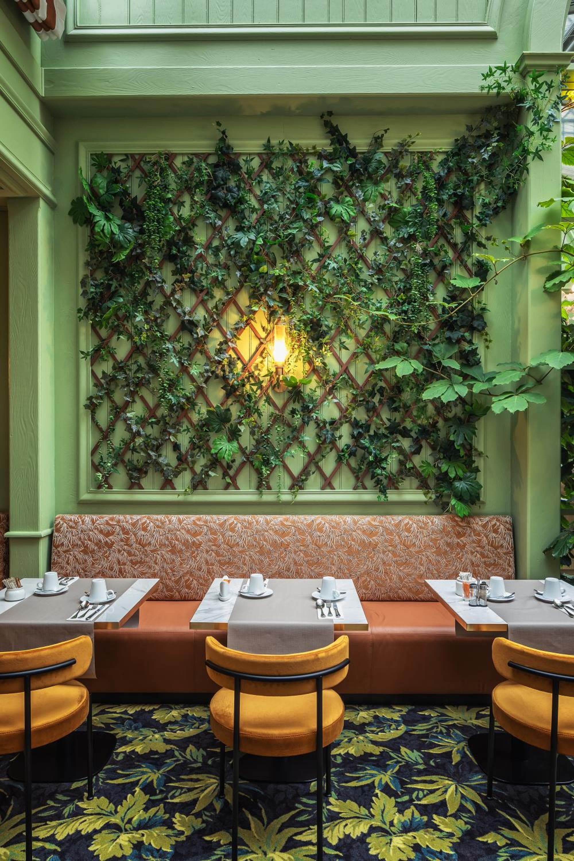 Royal Garden Champs Elysées - Esprit de France