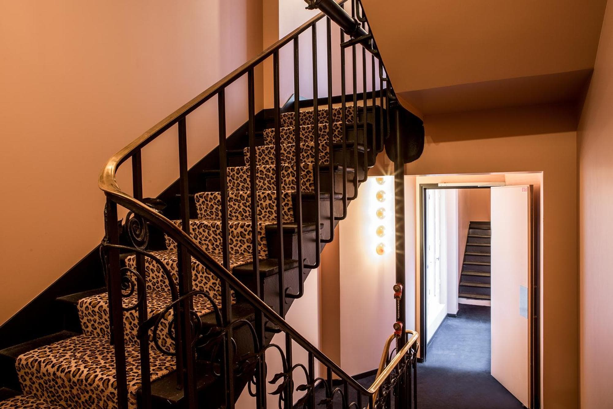 Hôtel du Rond-Point des Champs Elysées - Esprit de France