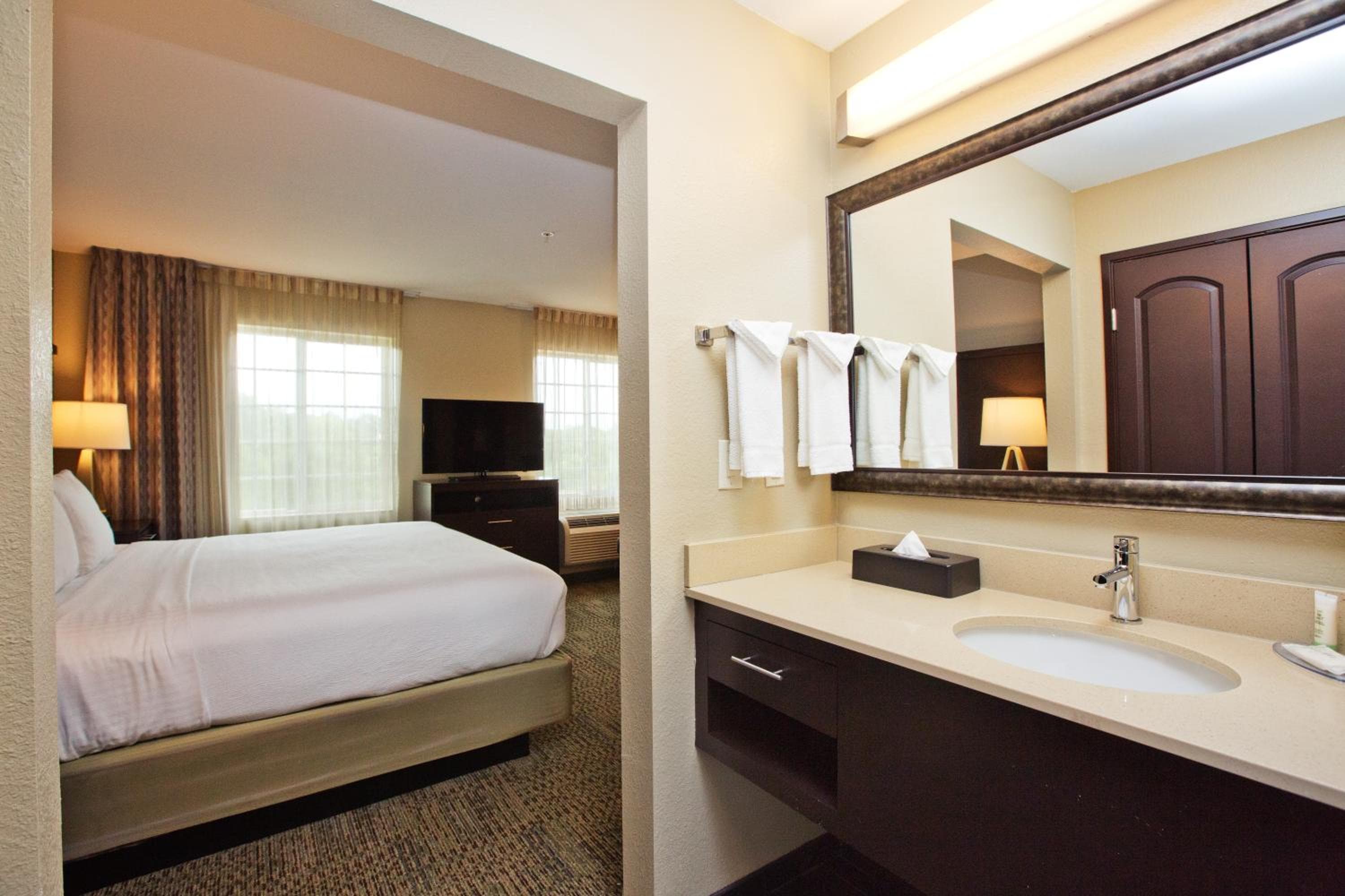 Staybridge Suites Austin South Interstate Hwy 35 by IHG