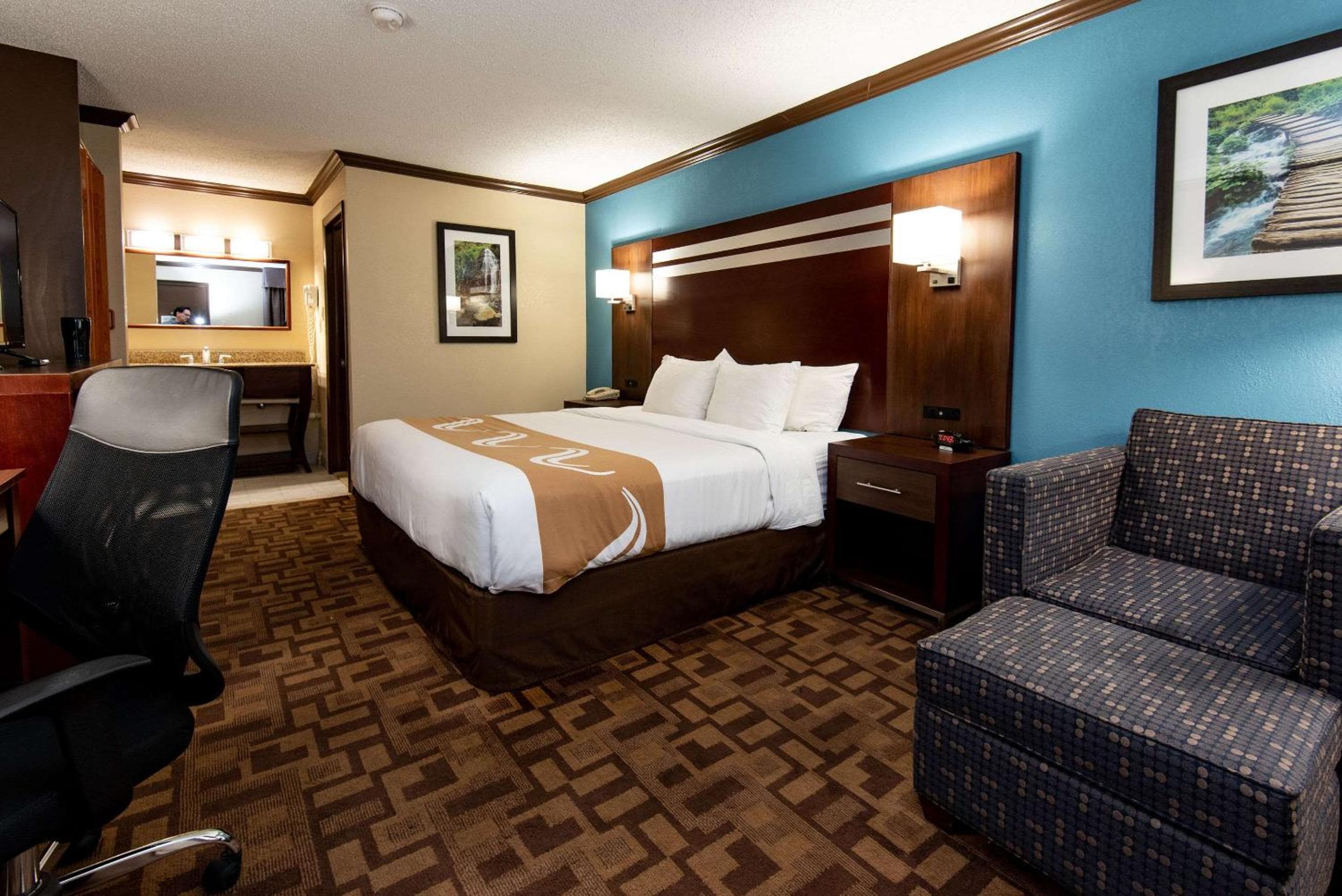 Quality Inn & Suites Quakertown - Allentown