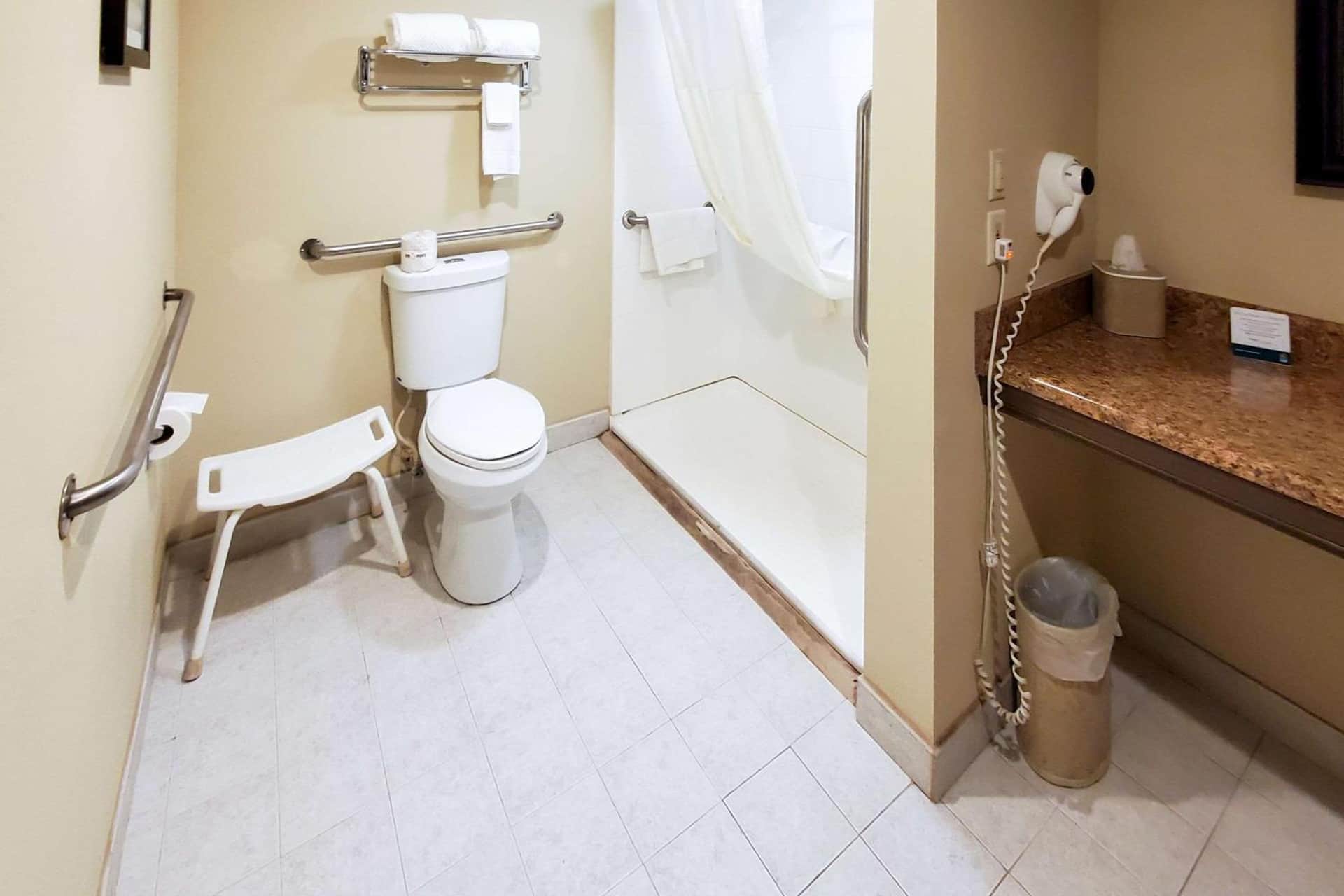 Quality Inn & Suites Quakertown - Allentown