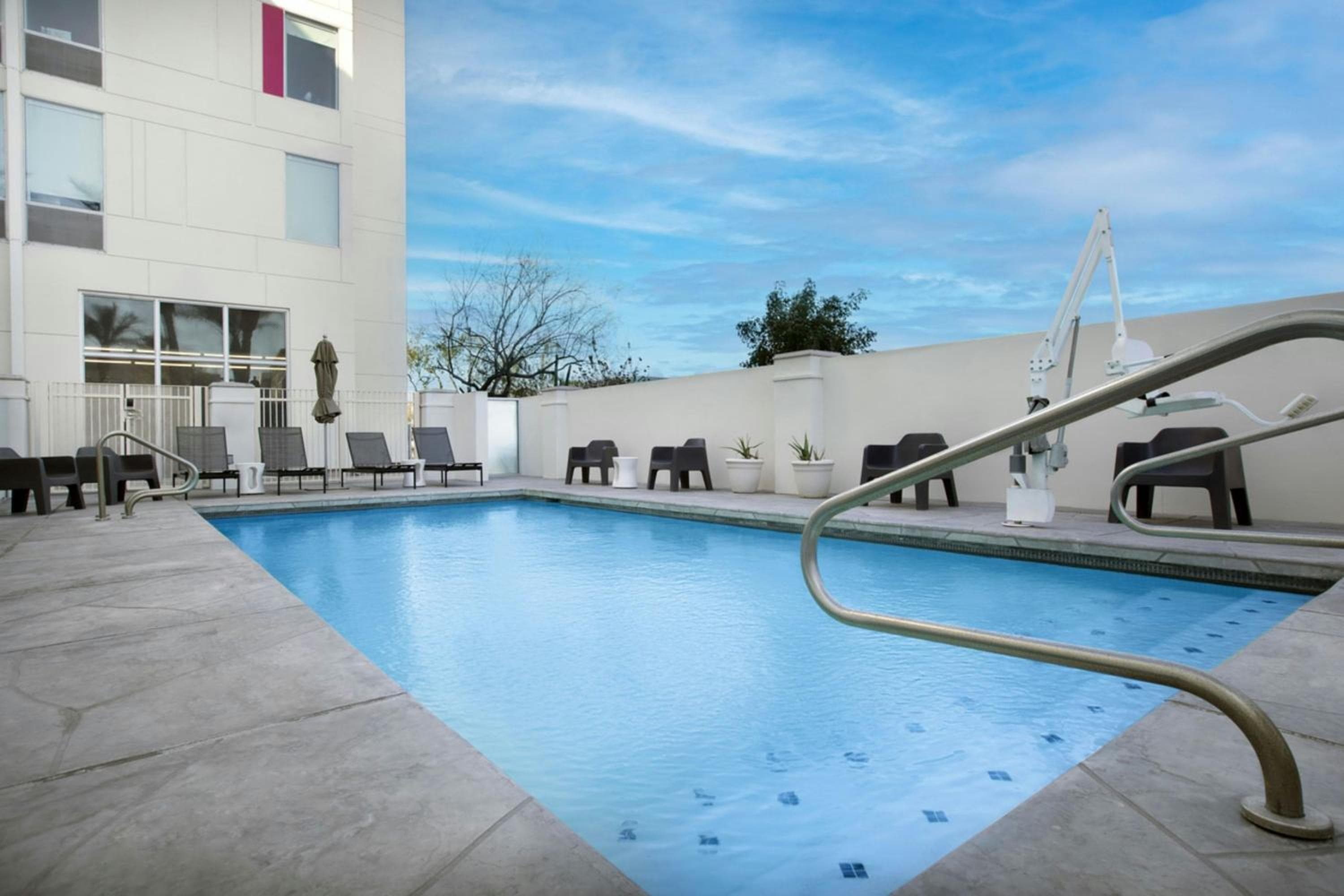 Aloft Phoenix Airport